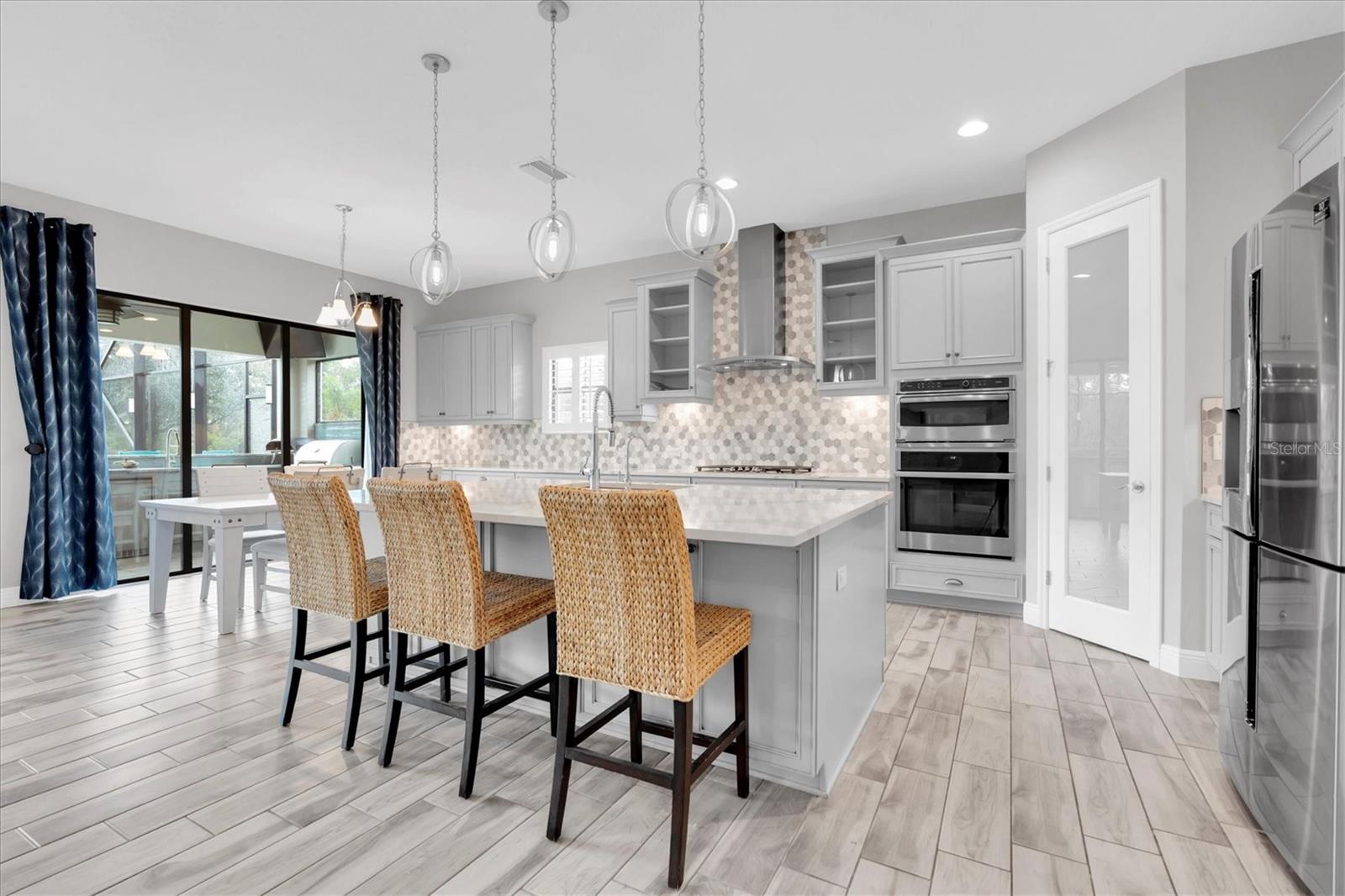 GOURMET KITCHEN