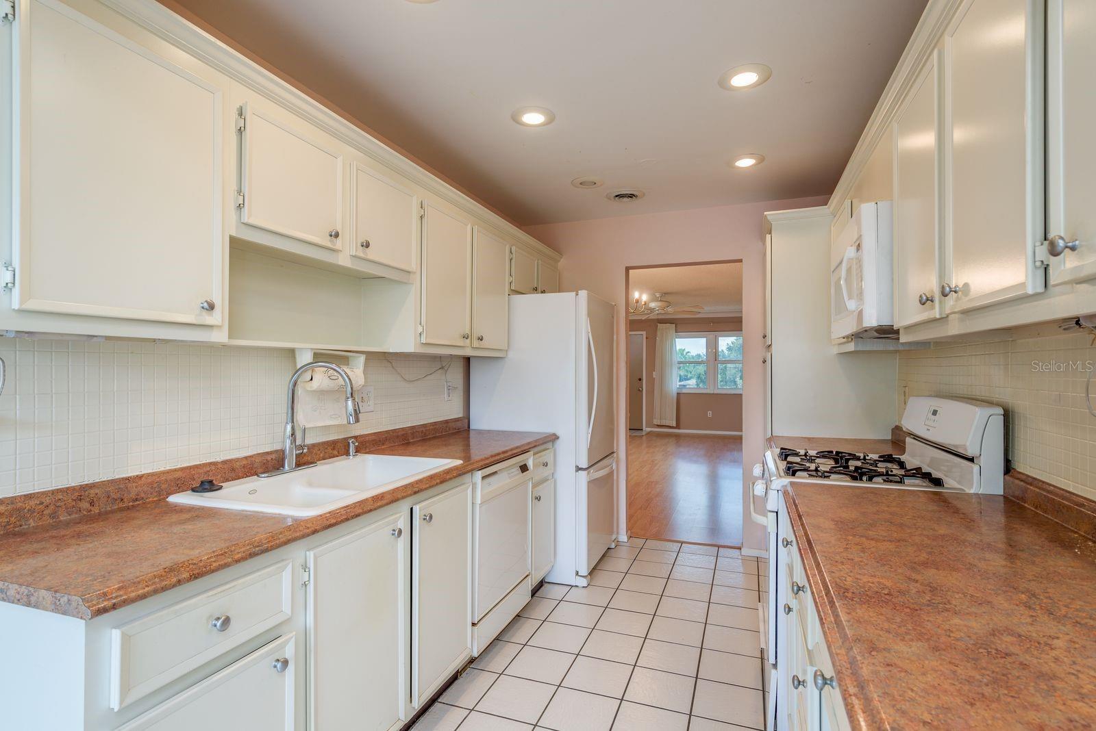 Lots of cabinets