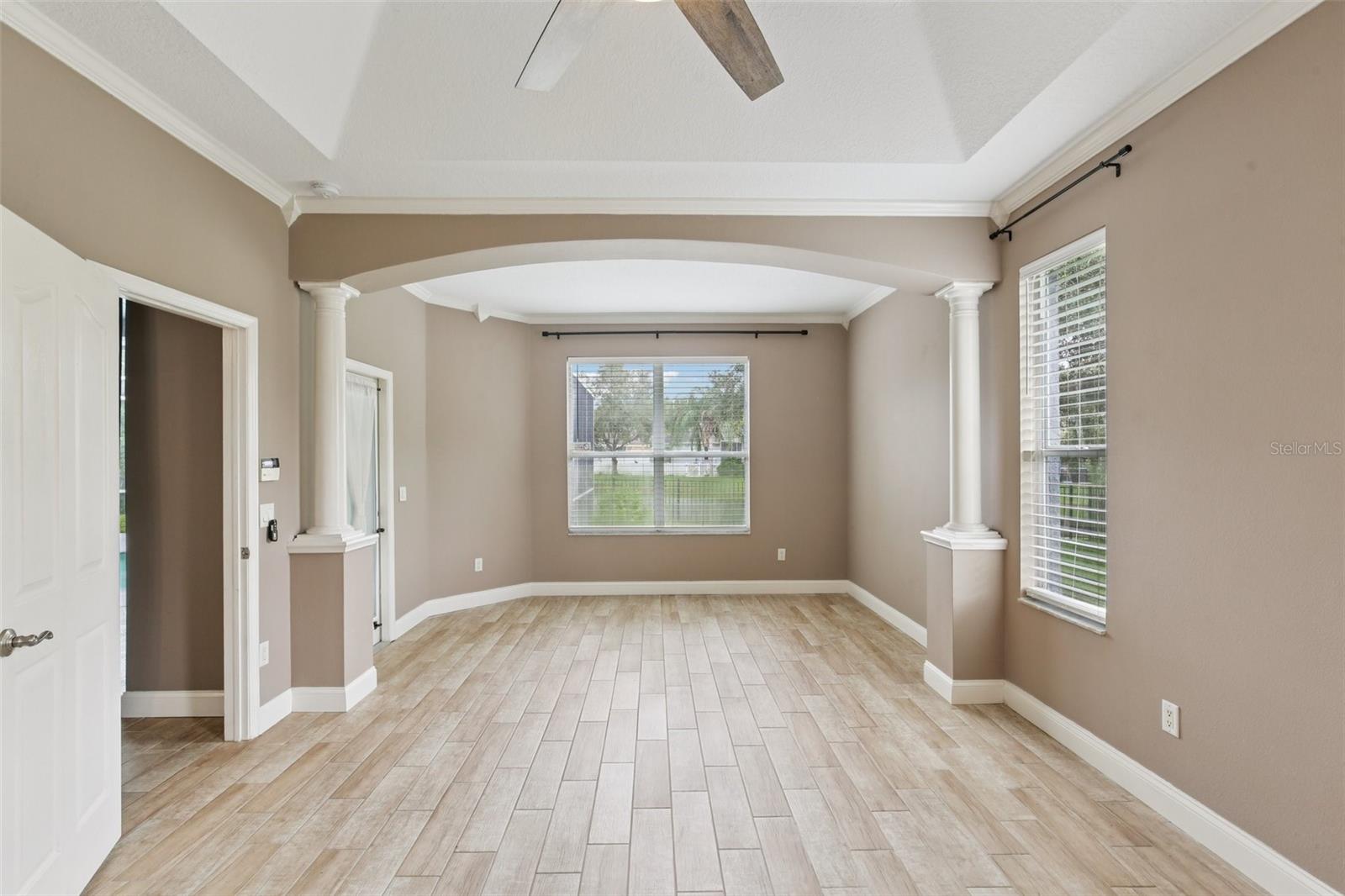 PRIMARY BEDROOM HAS ADDITIONAL SITTING ROOM SPACE!