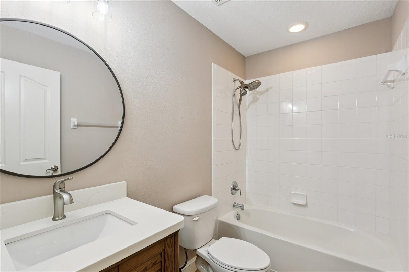 BATHROOM 2