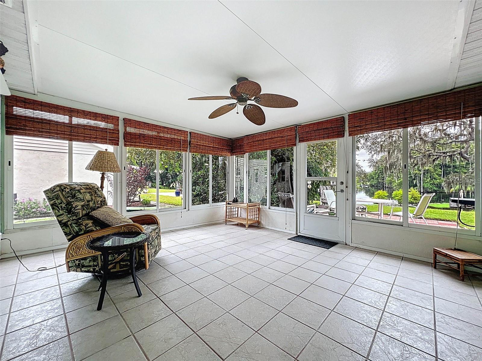 Screened in lanai room