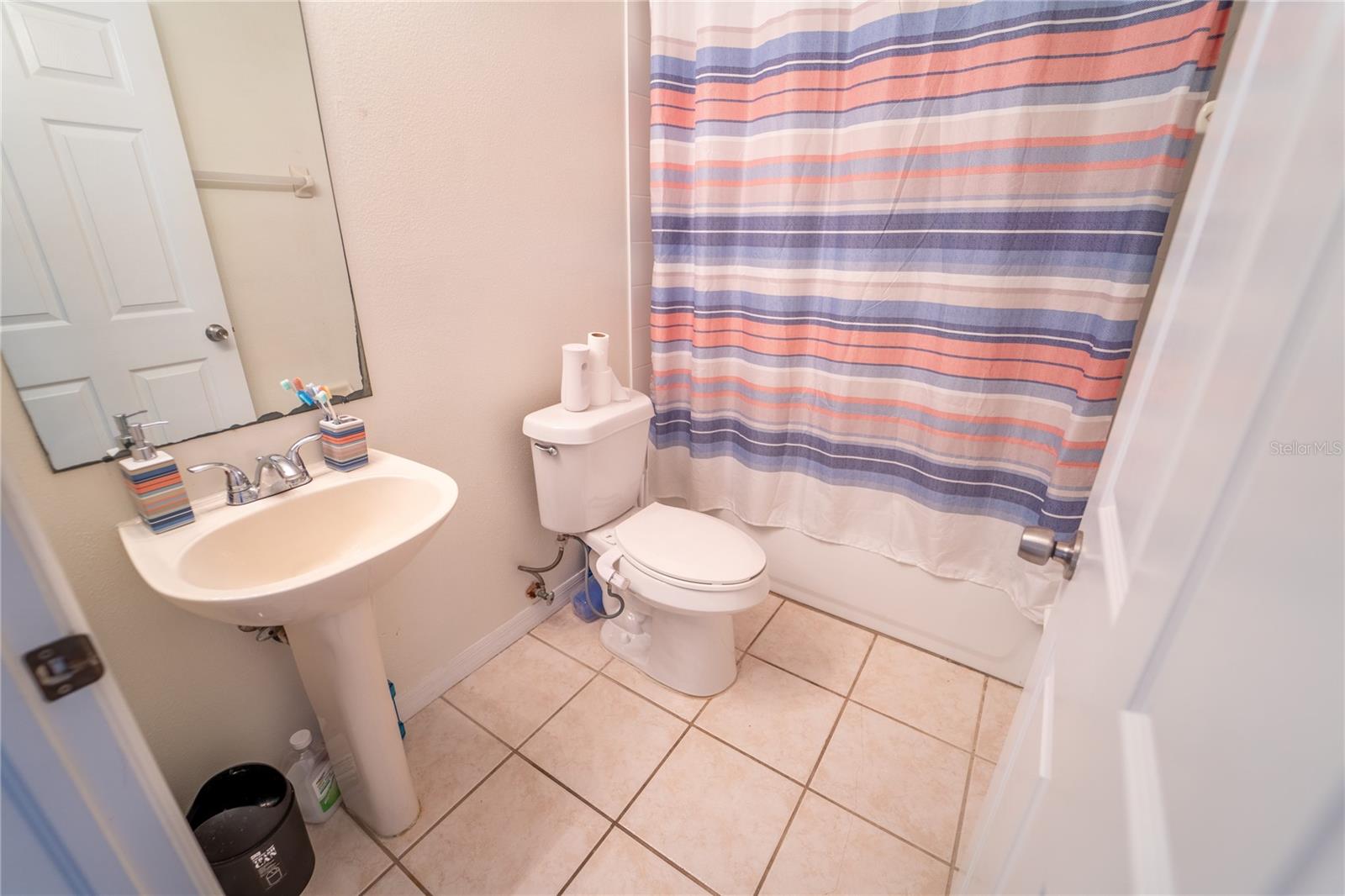 1ST FLOOR BATHROOM