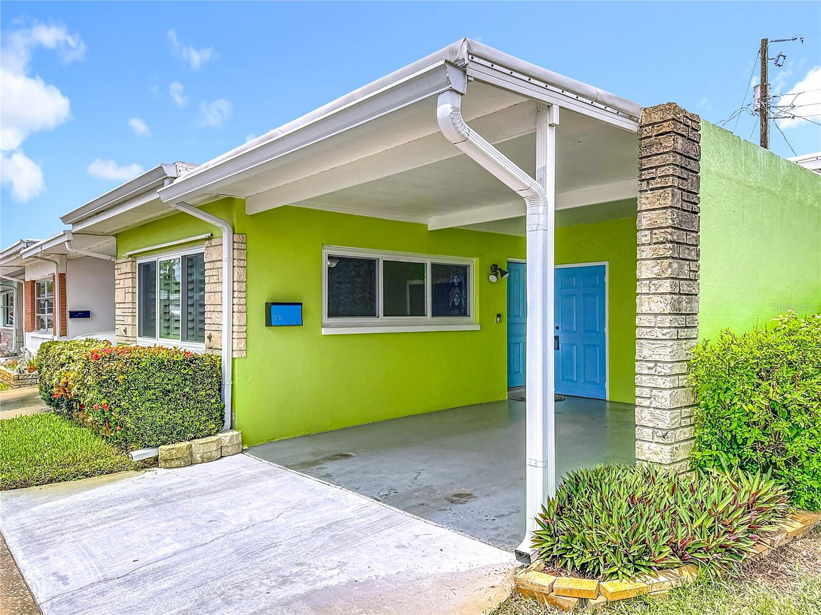Exterior Carport