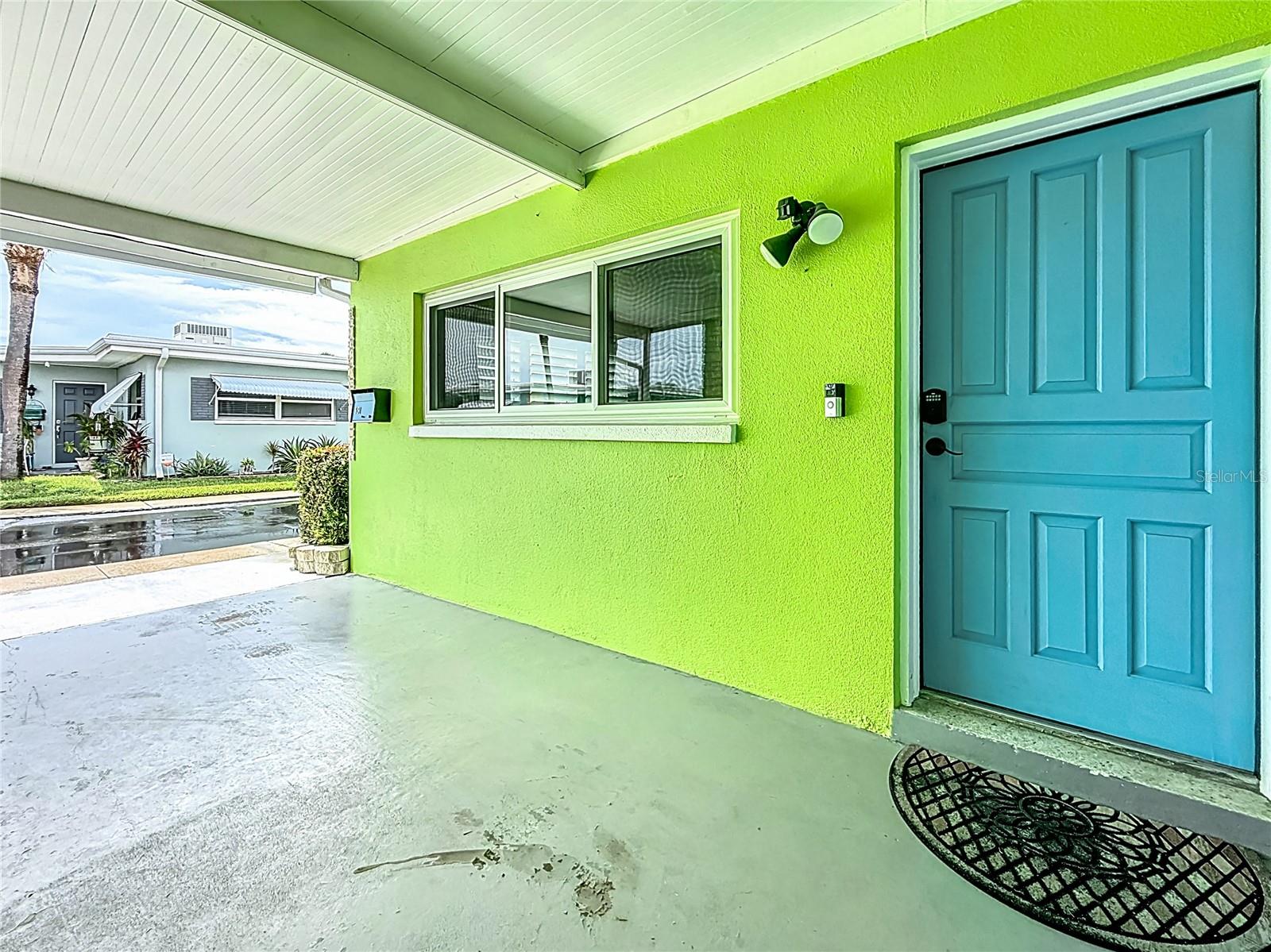 Living room door