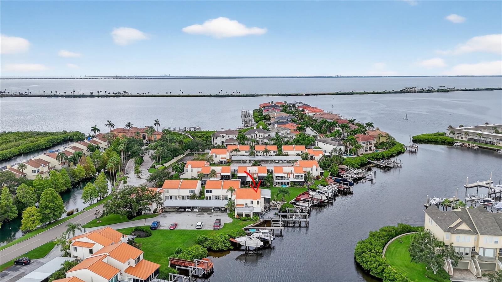 Large corner unit perched on a quiet inlet of Tampa Bay, with immediate access to the bay, Gulf, boating, fishing and watching dolphins.