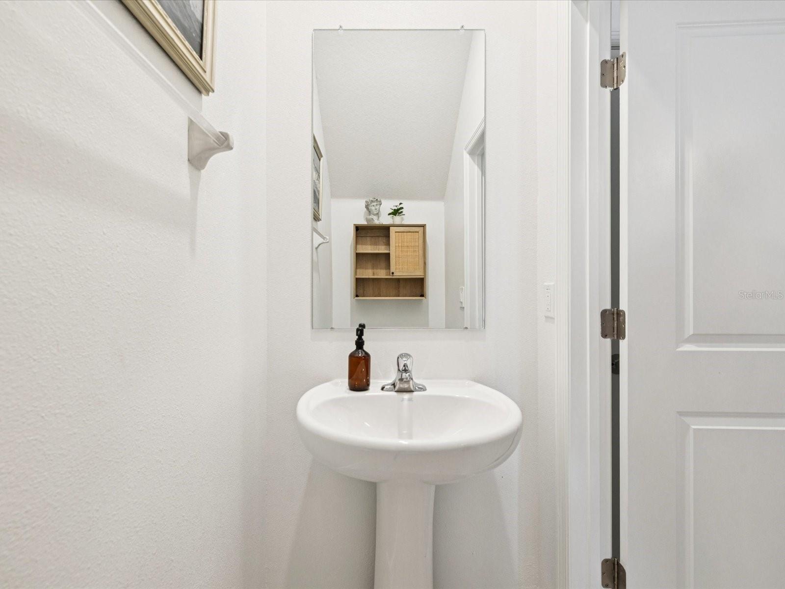 1/2 bath downstairs