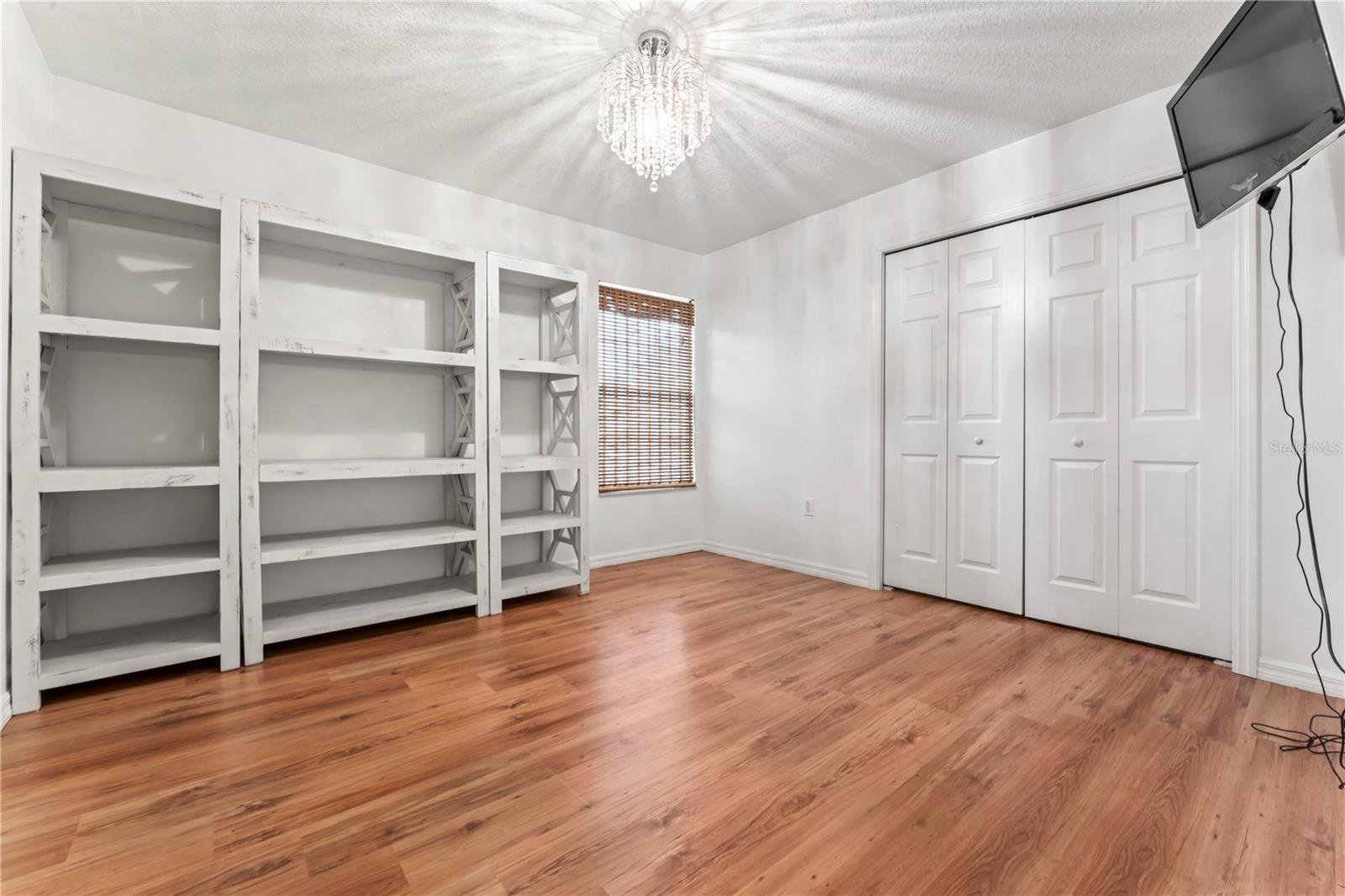 upstairs bedroom 2