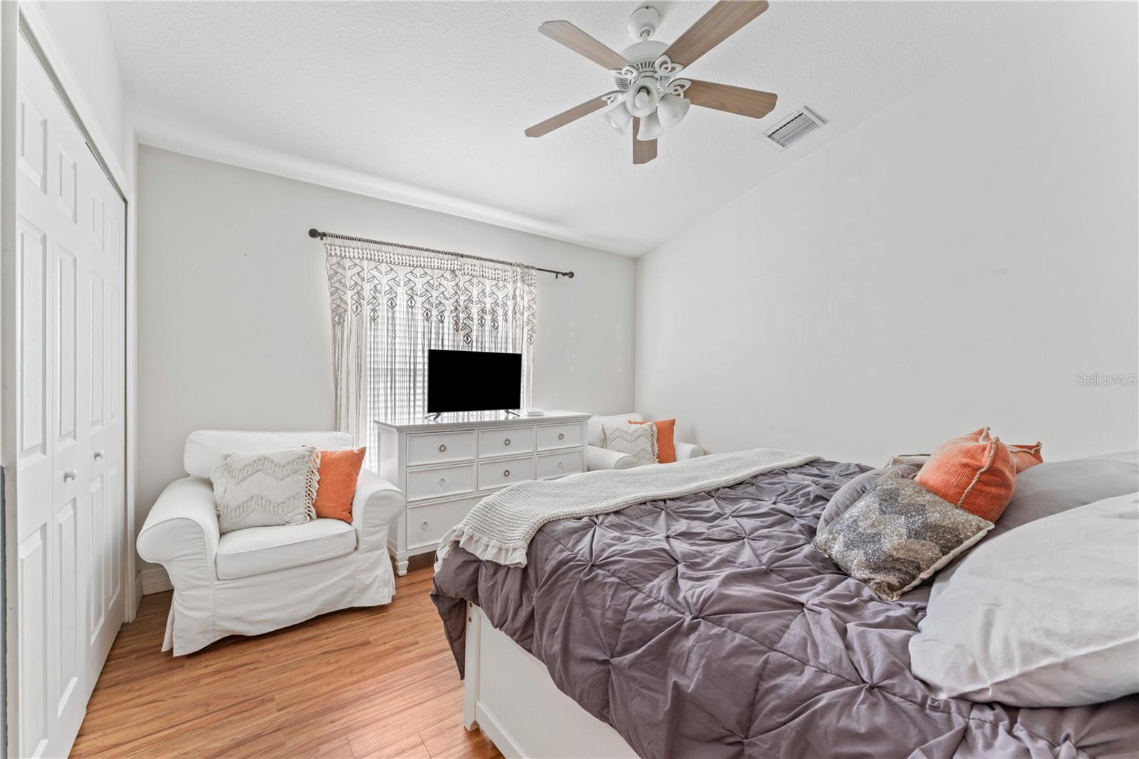 upstairs bedroom 3