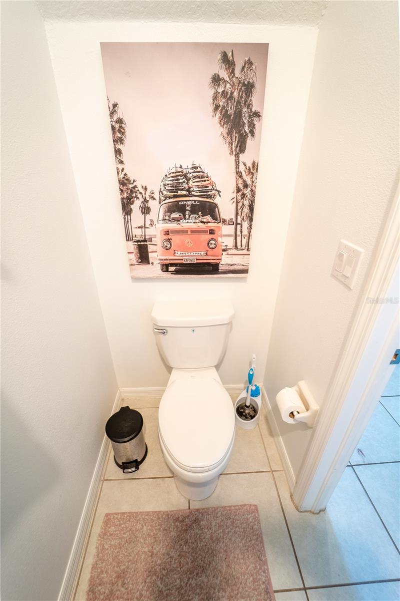 1st floor 1/2 bath