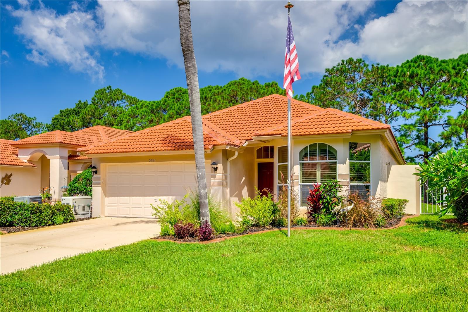 Beautiful landscaping in front of the home!