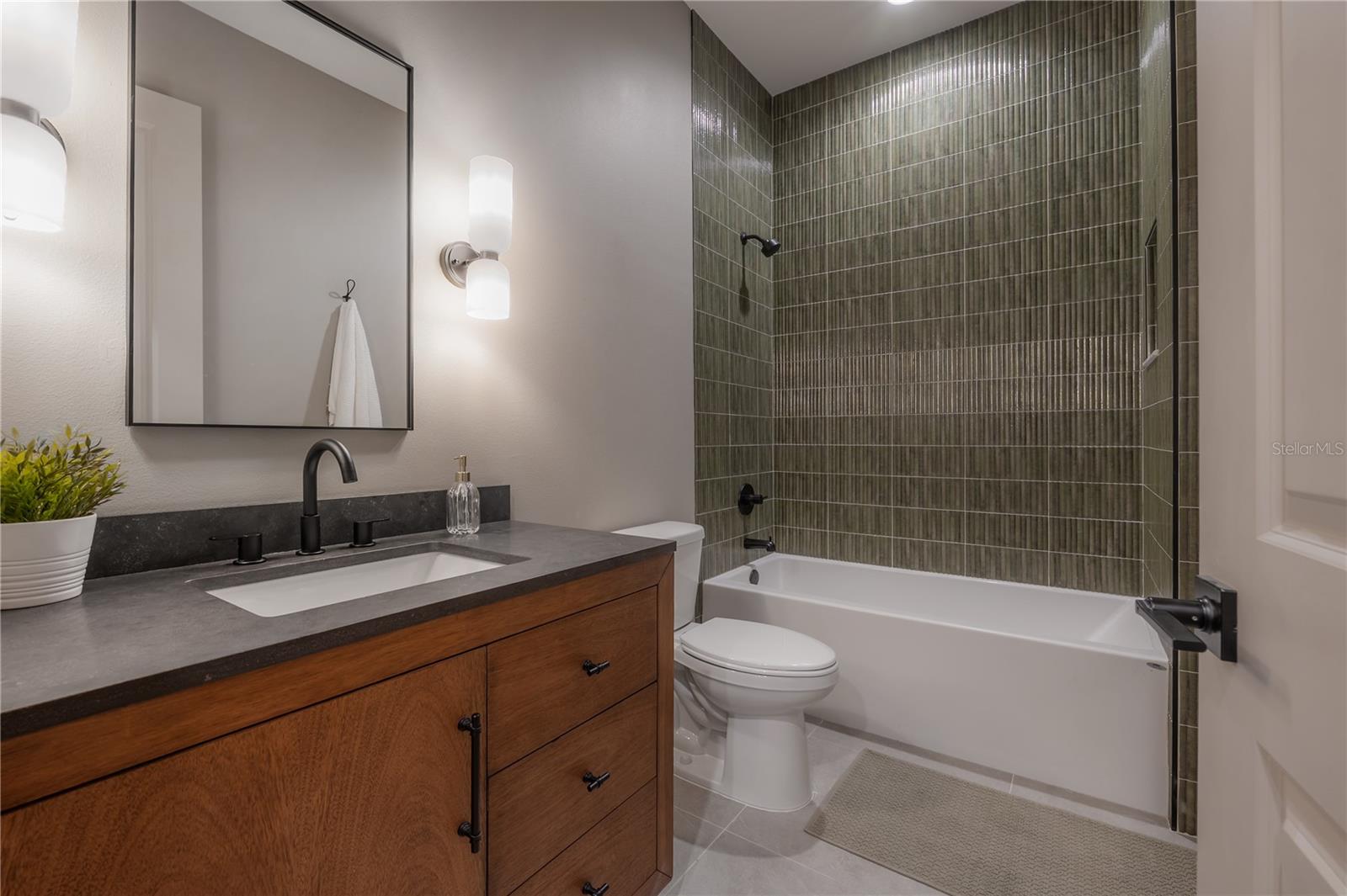 downstairs full bathroom