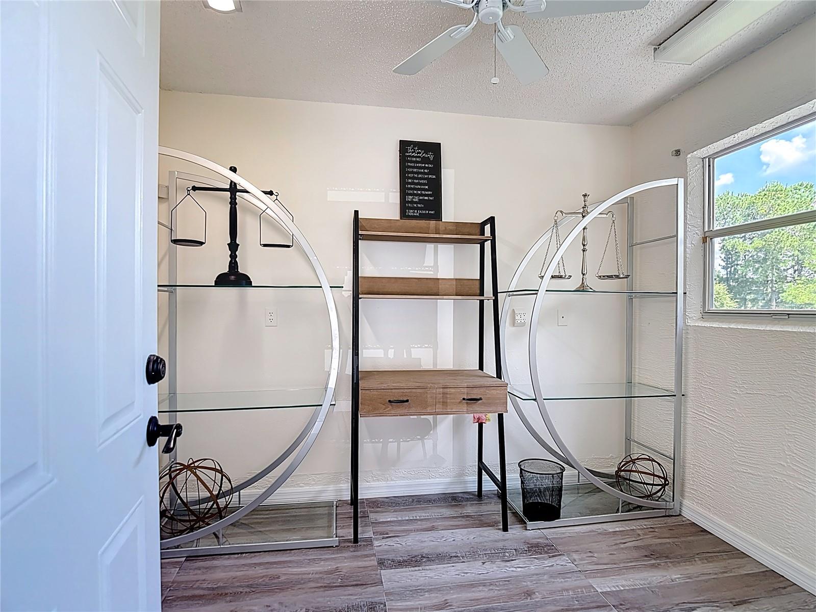 Extra bonus room in the garage