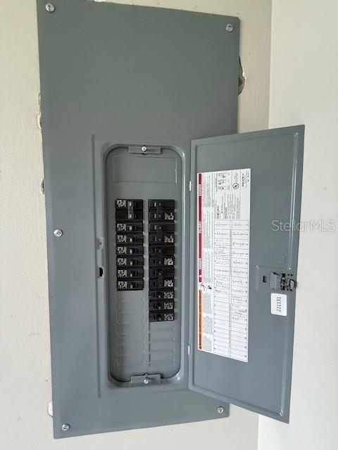 TB8422168