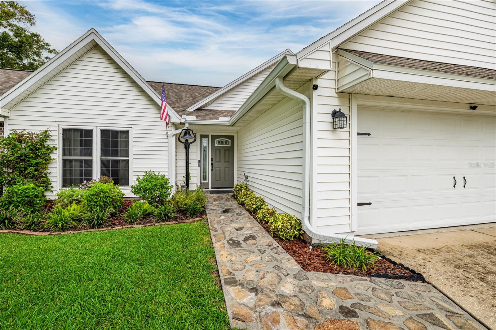 Front Walk Way