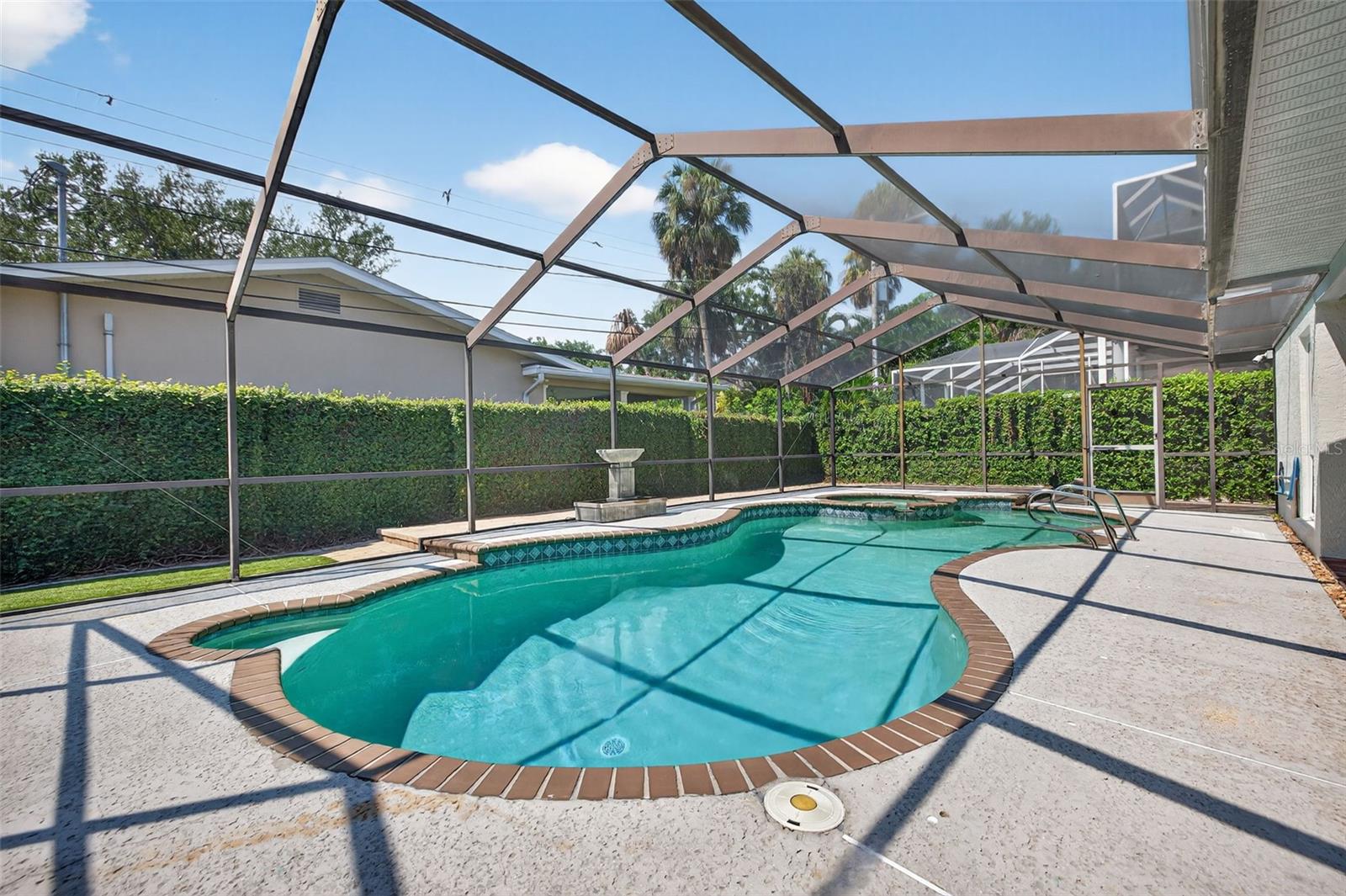 Private pool & screened lanai