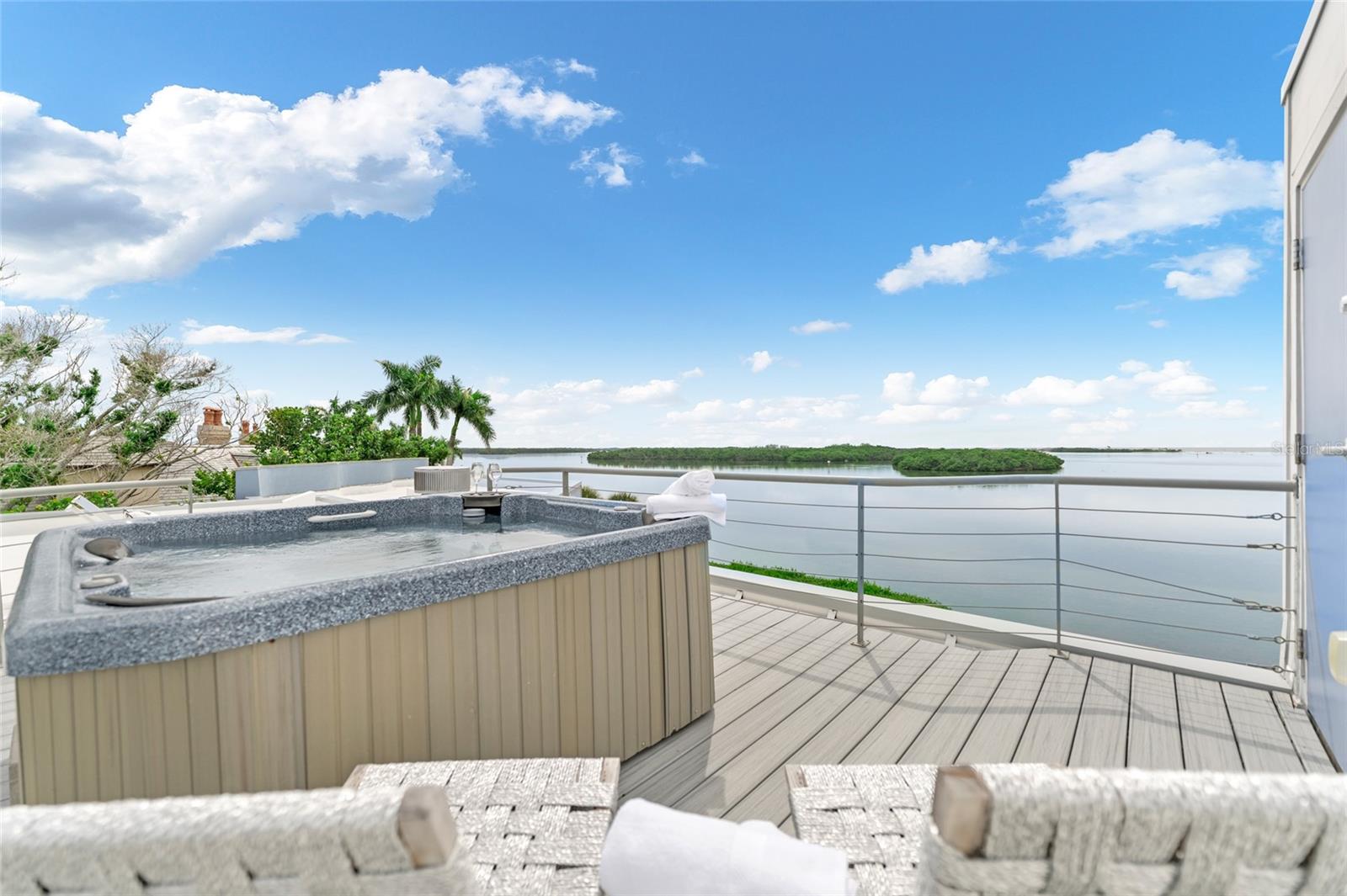 Captivating views of nature from all angles