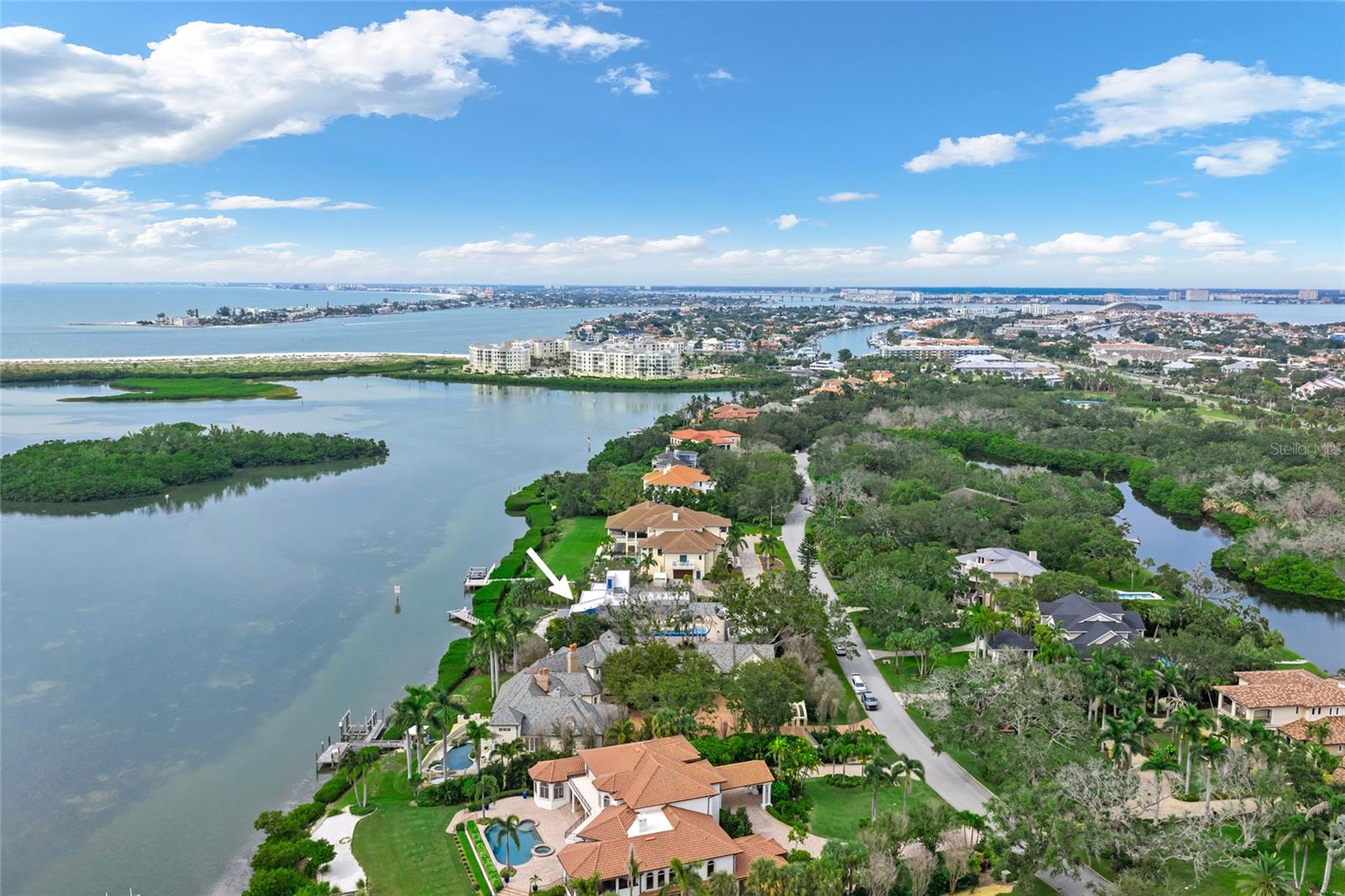 This property is conveniently located to Fort Desoto Beach, St. Pete Beach, Downtown St. Petersburg, and I-275 for a quick drive to the Tampa International airport or Sarasota, crossing the Skyway Bridge.