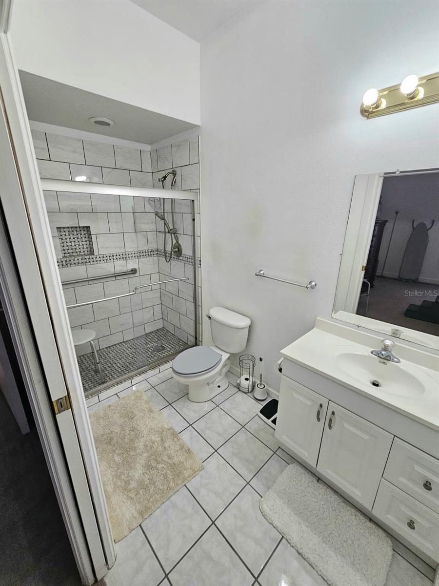 En-Suite Bathroom
