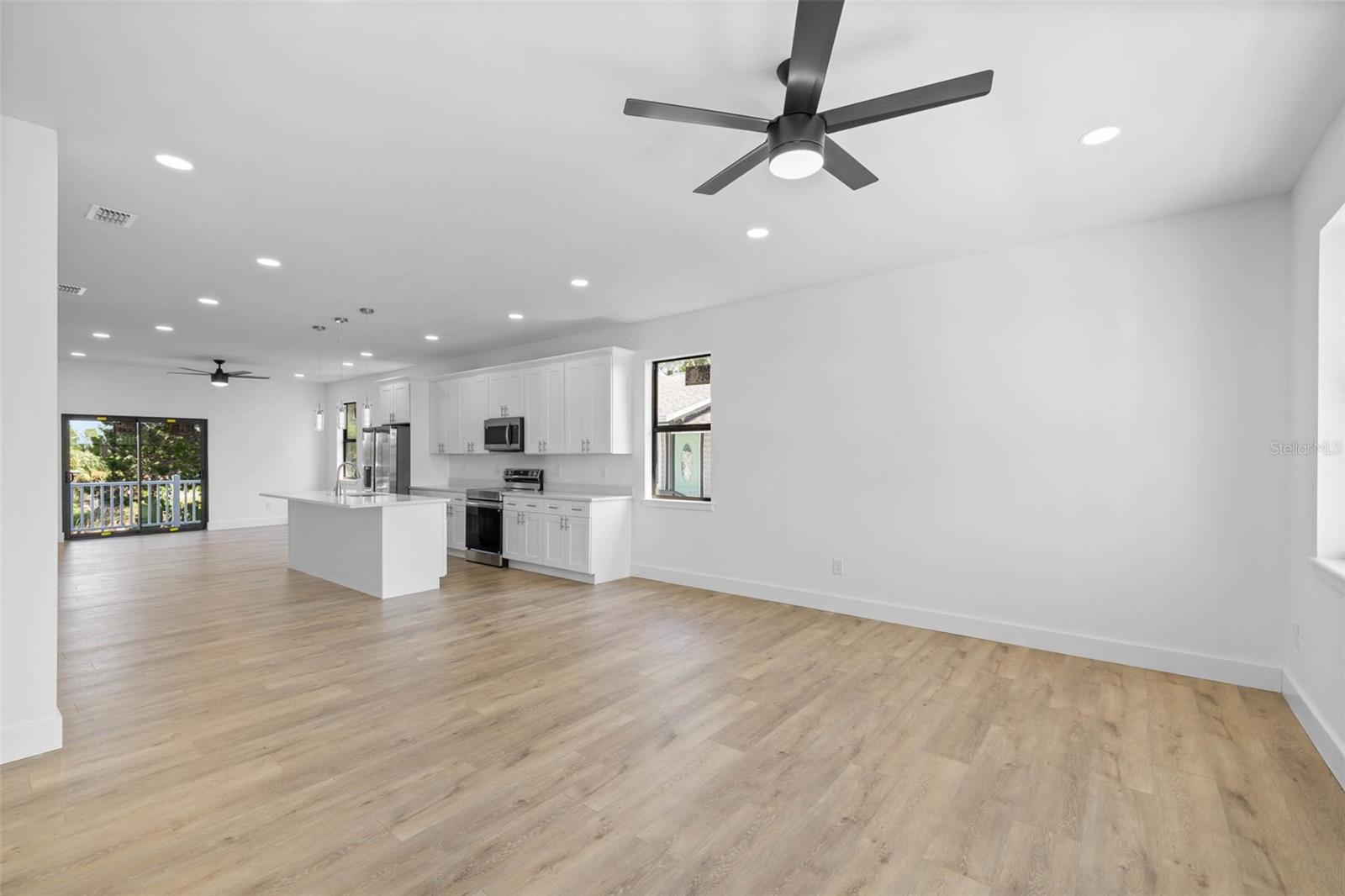 Living room/ Kitchen/ Dining room combo