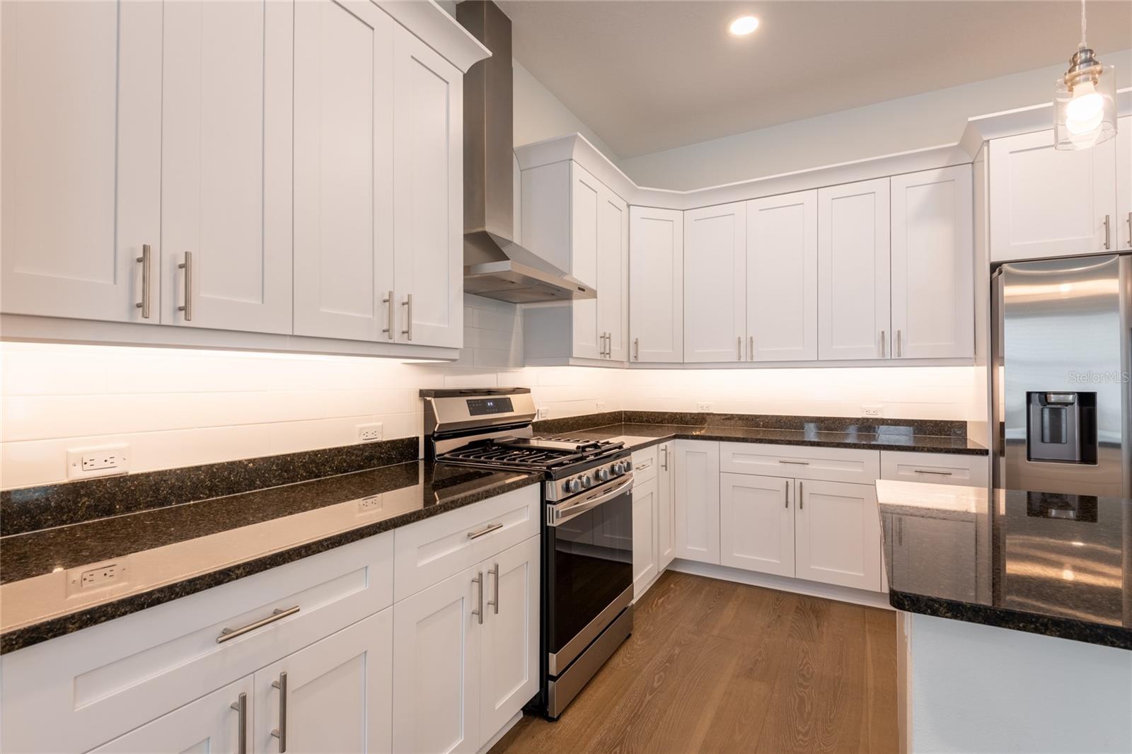 Lower Cabinets with Pullouts
