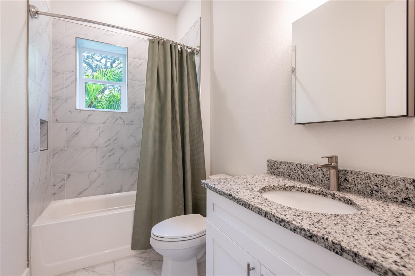 2nd Floor Full Bath