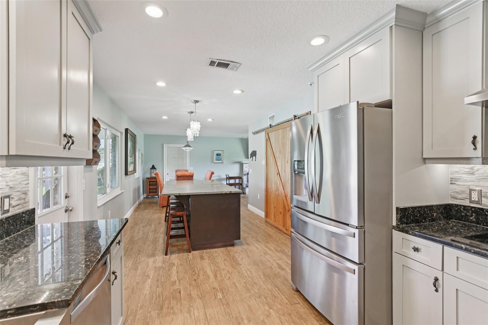 Beautiful Kitchen connected to Island