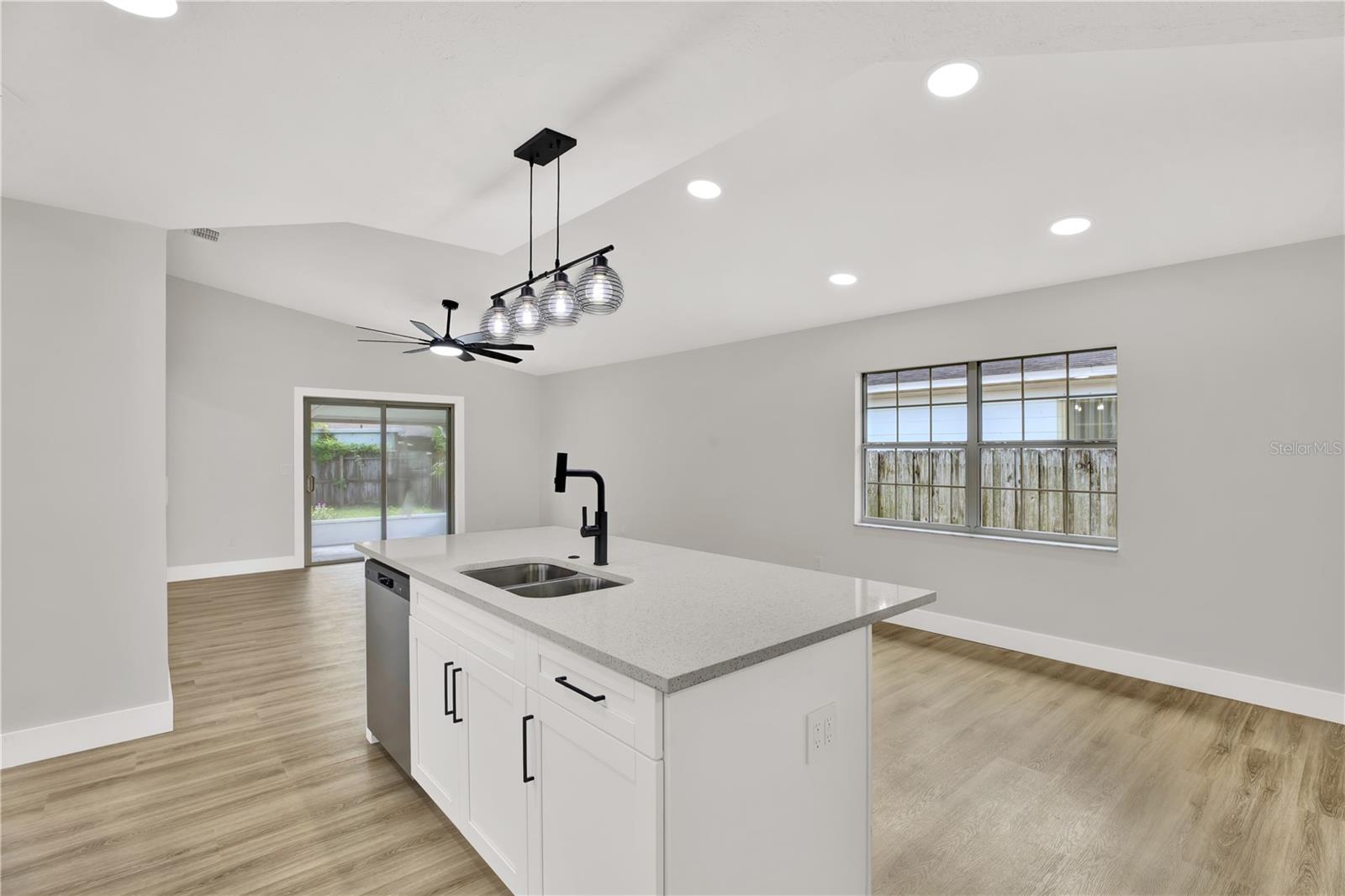 OPEN-CONCEPT KITCHEN
