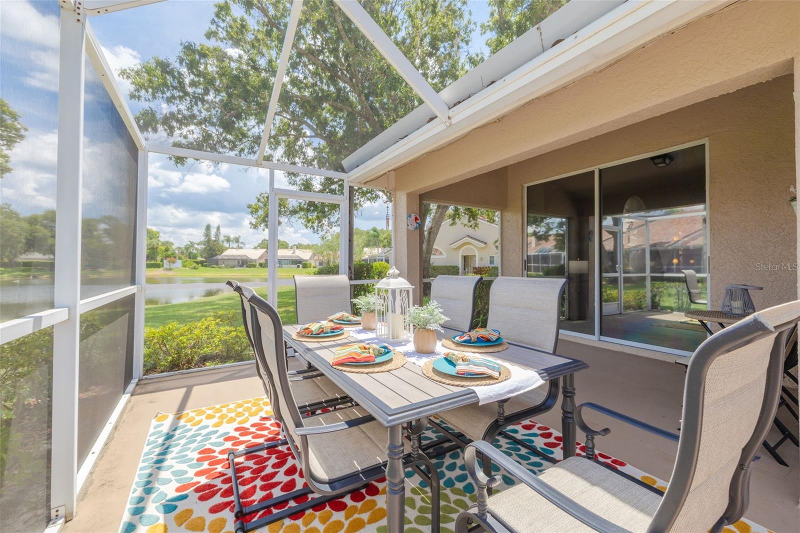 Large screened lanai