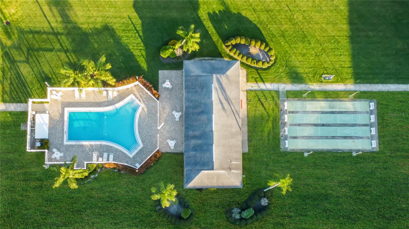Pool, Clubhouse and Shuffleboard.