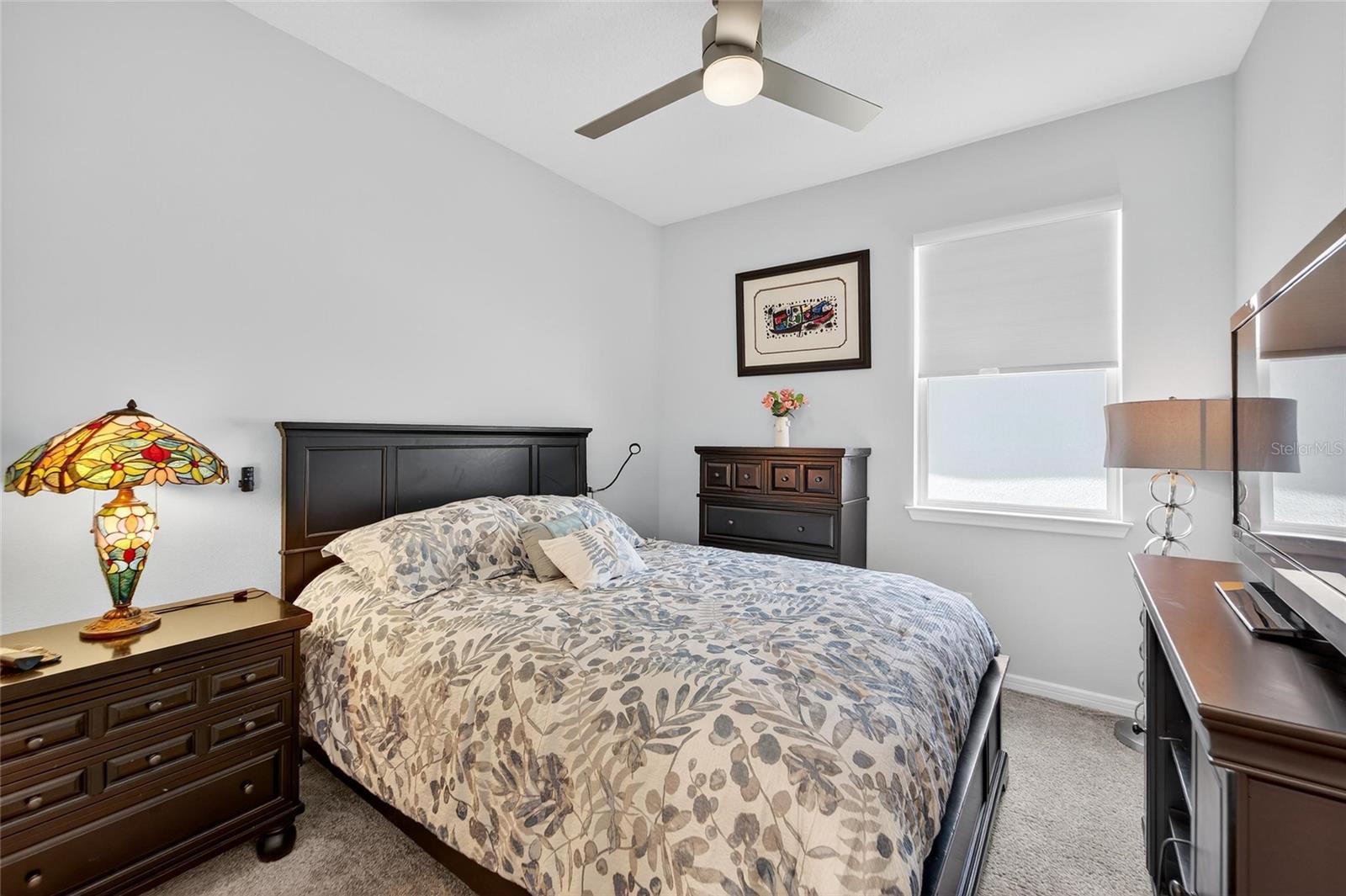 Guest bedroom
