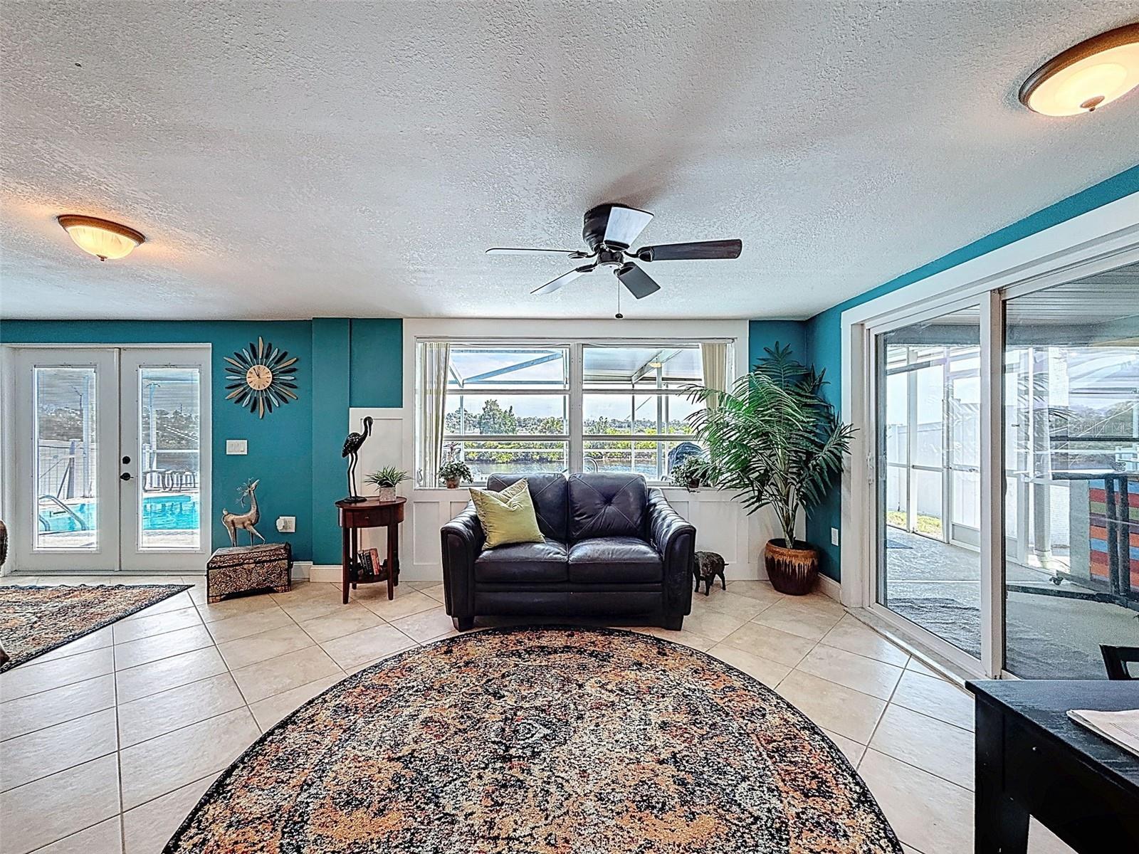 SEPERATE AREA OF THE FAMILY ROOM