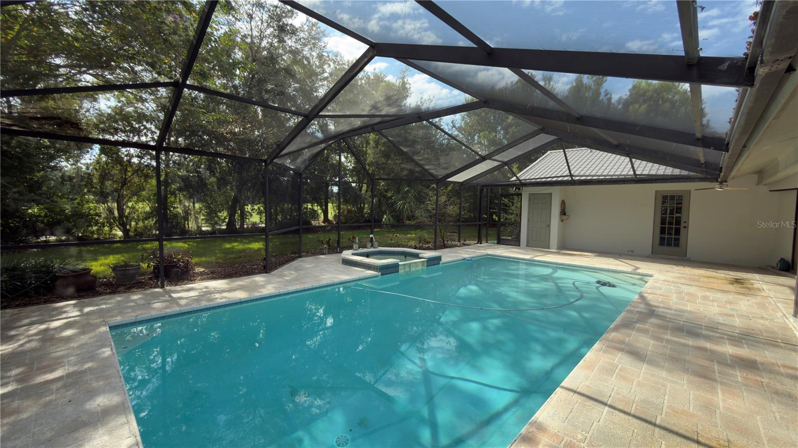 screen pool