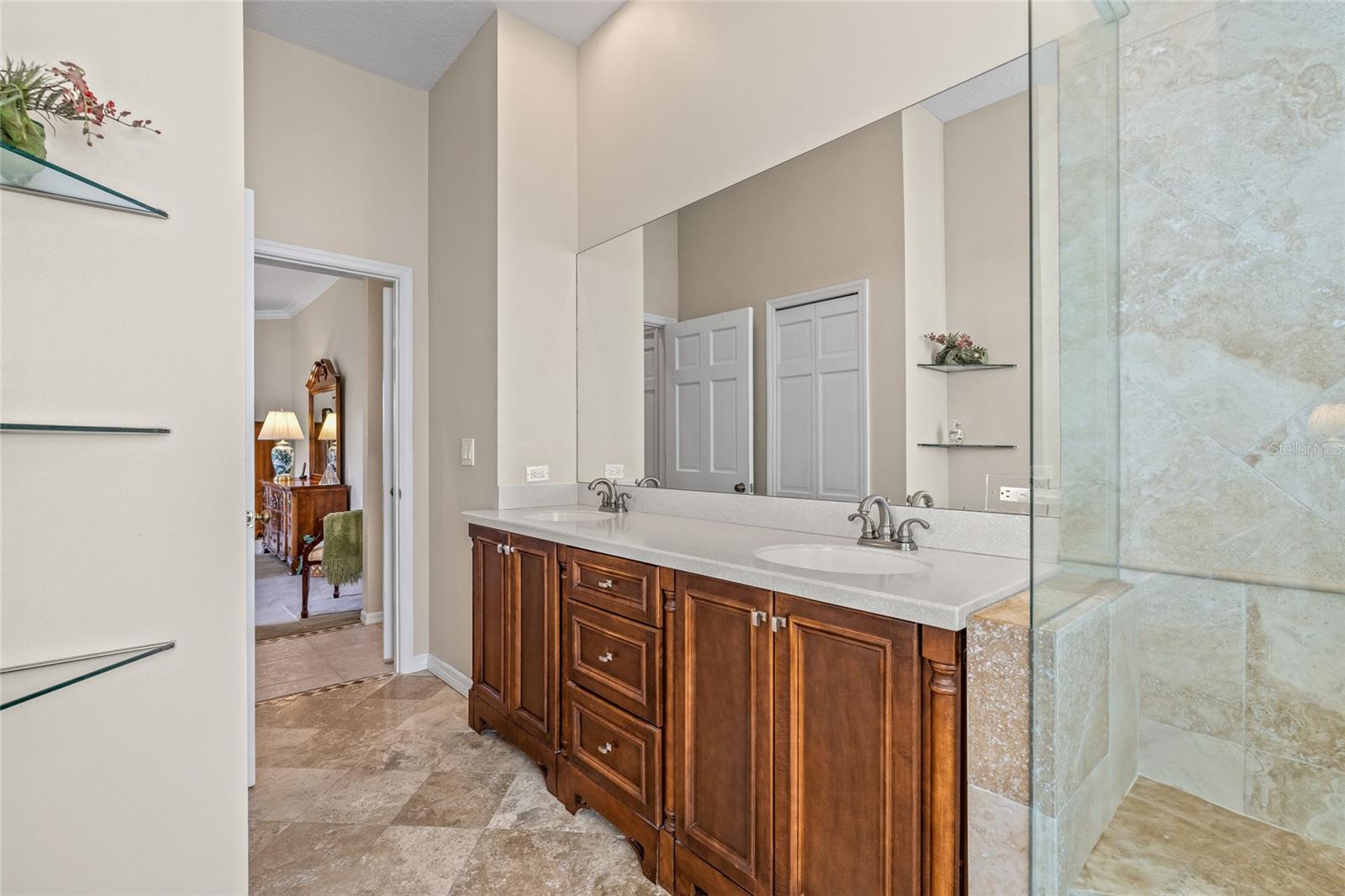 Primary bath