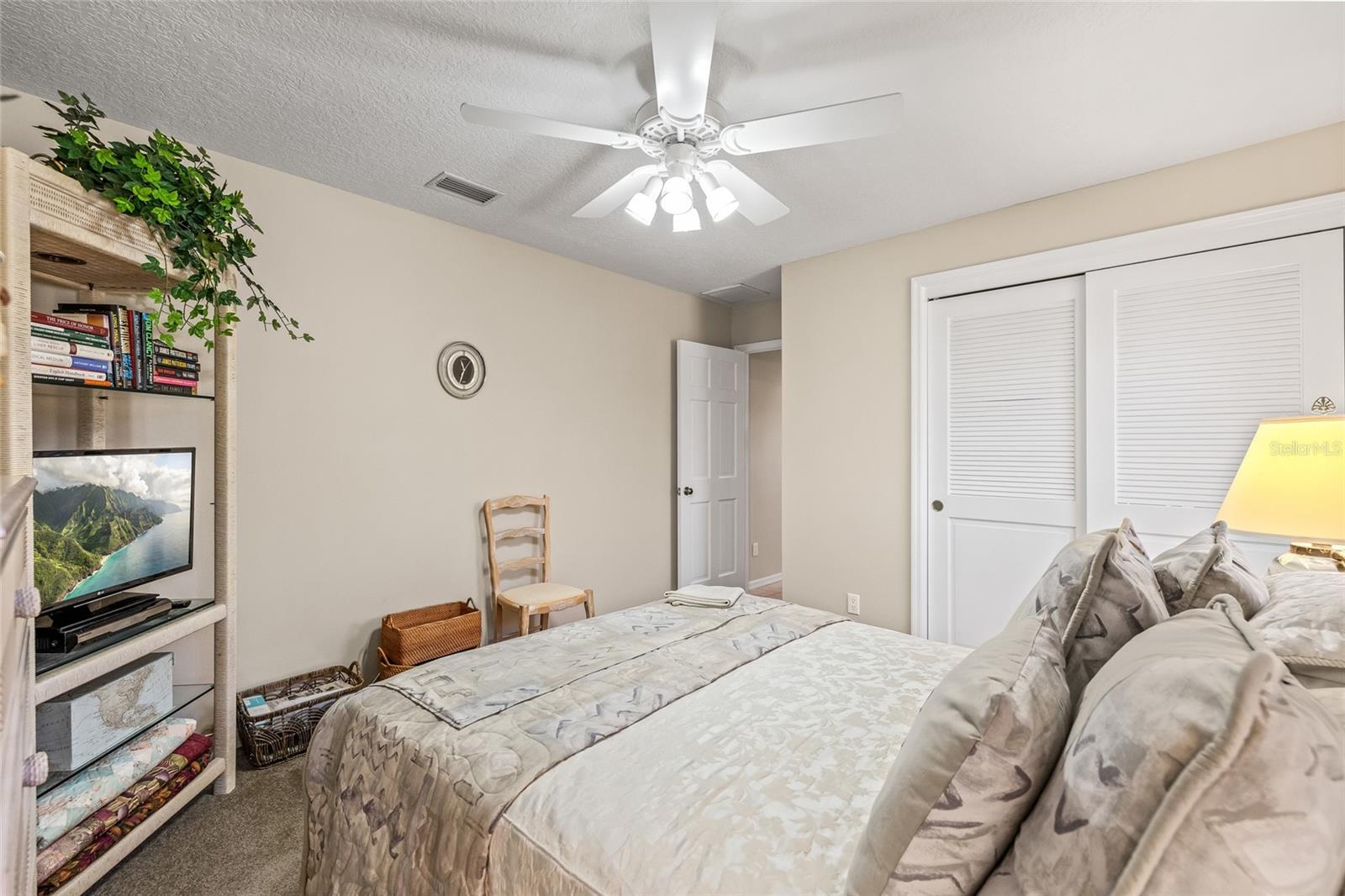 Third bedroom.