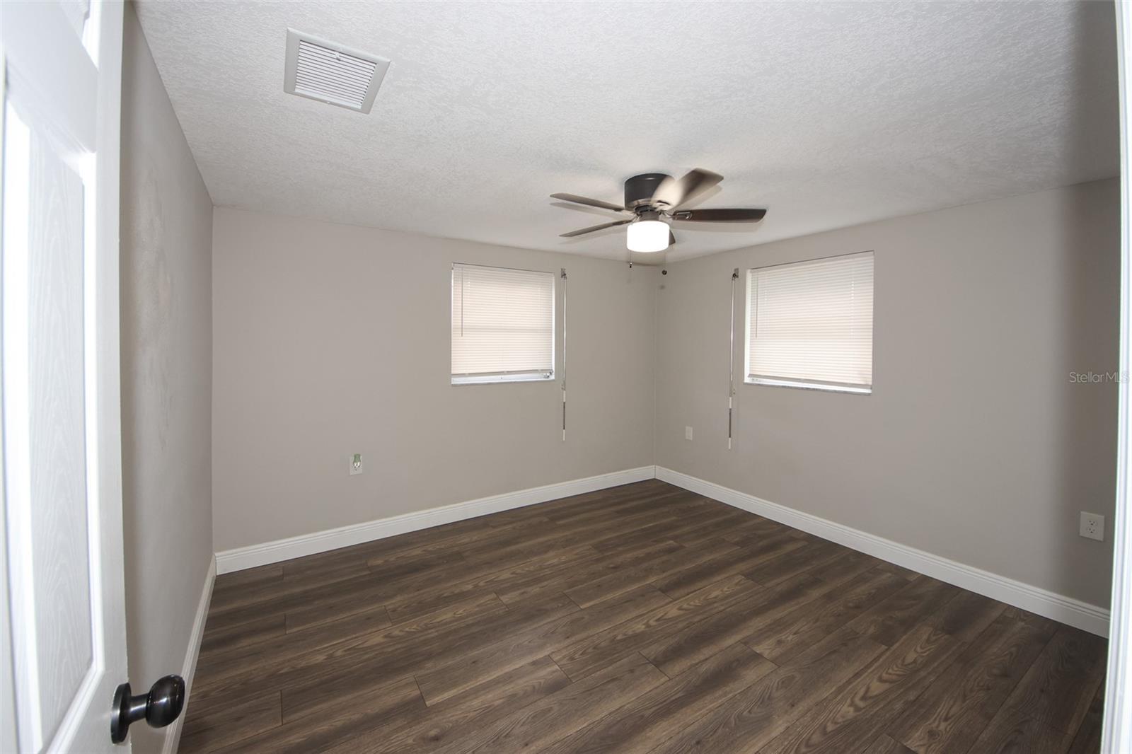 11.5 x 11.5 Bedroom