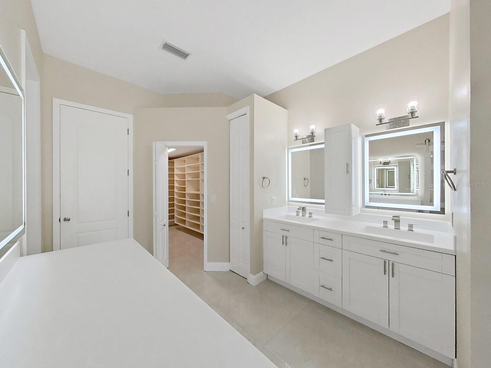 En-Suite Bath