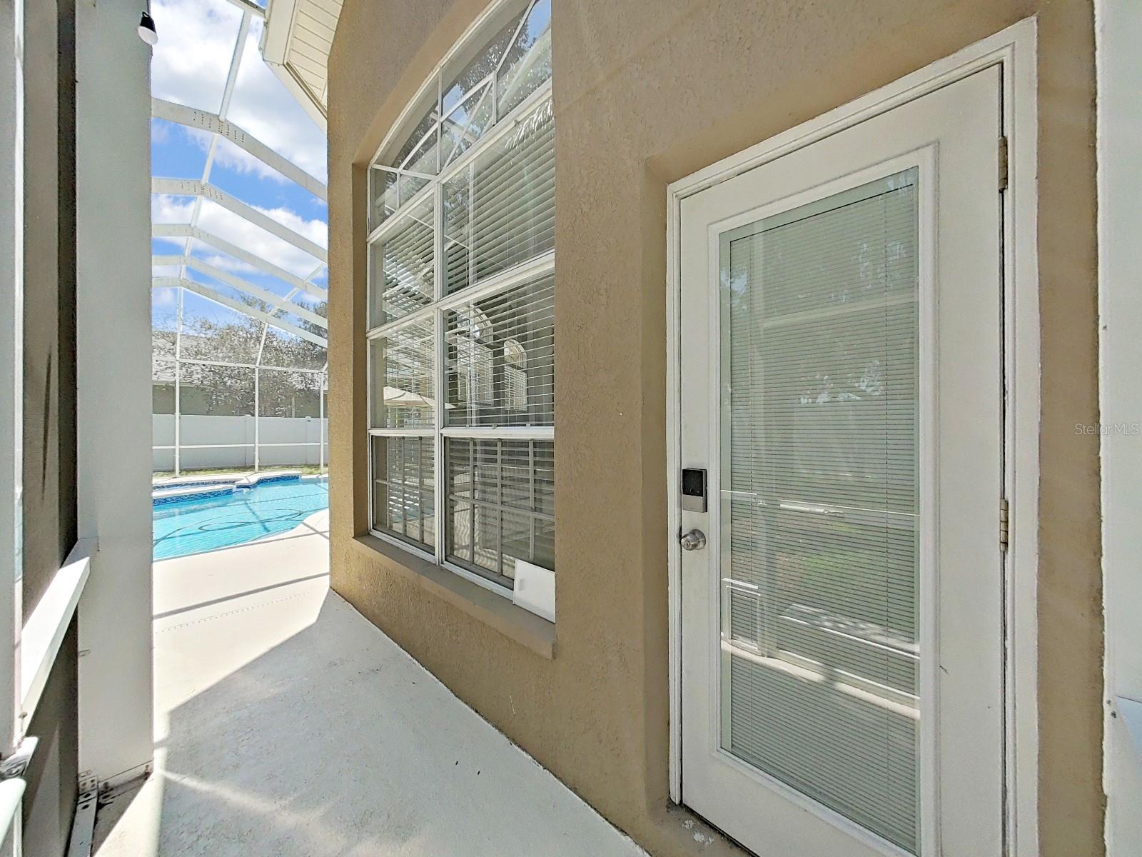 Entrance to pool bath from patio