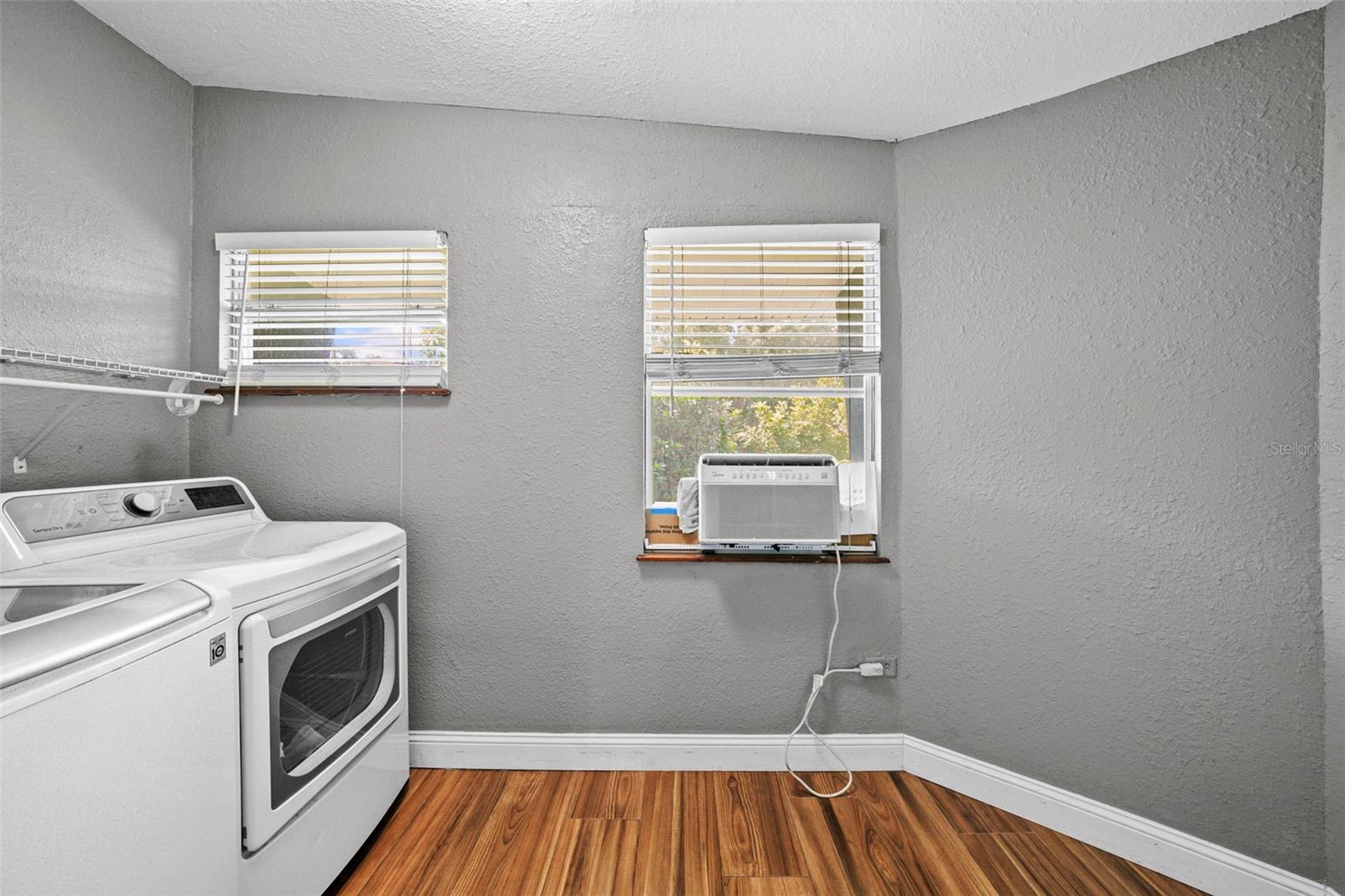 Spacious laundry room