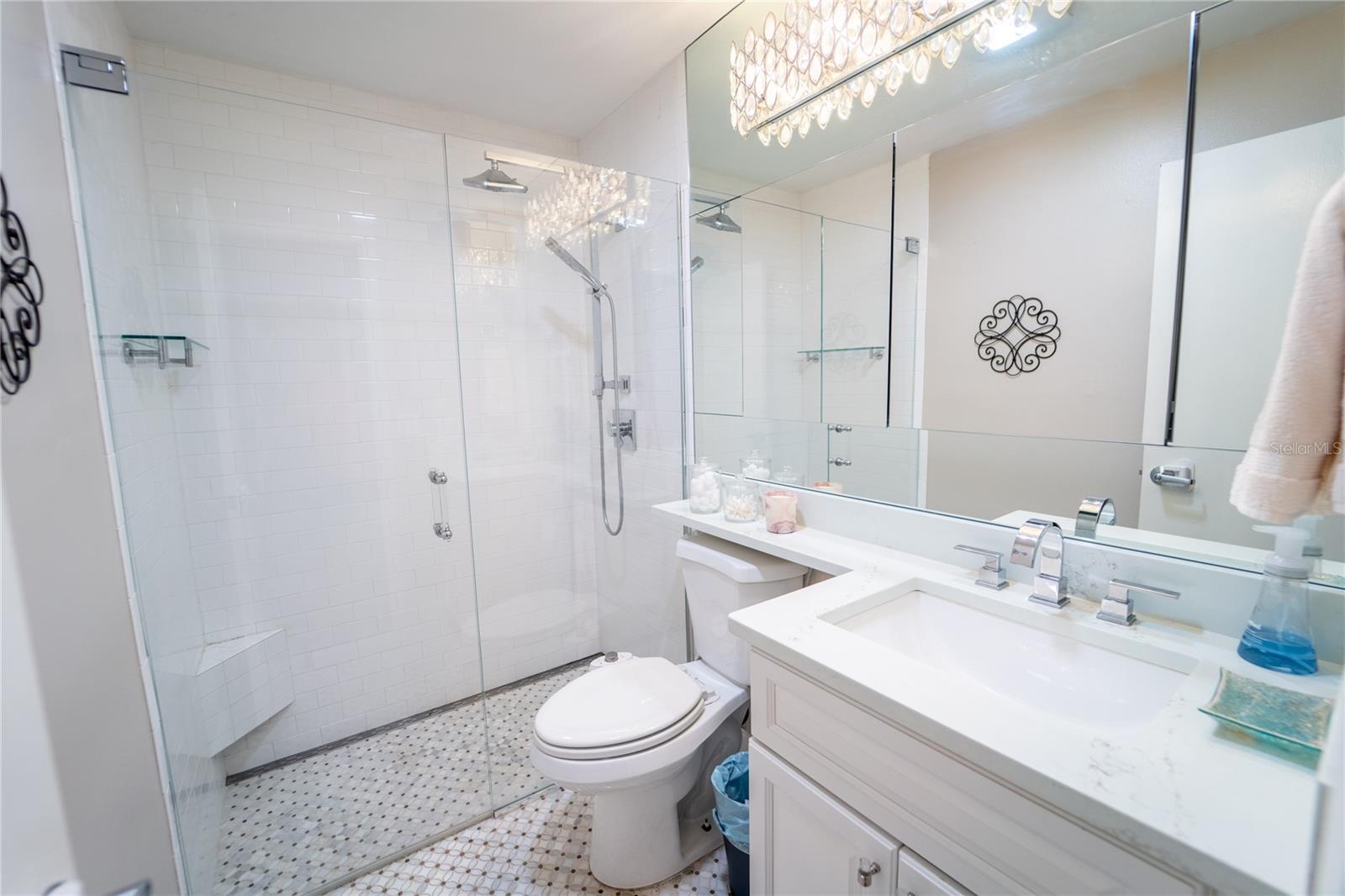 BATHROOM 2