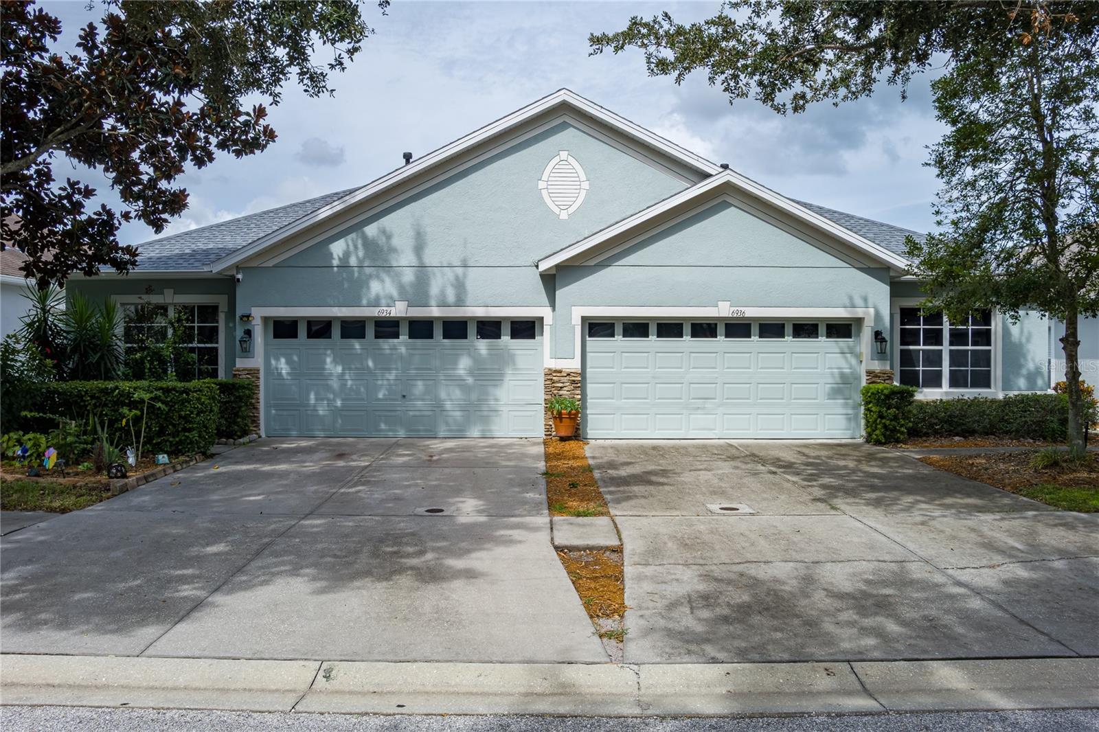 6936 Surrey Oak DrApollo Beach, FL 33572MLS A4663605