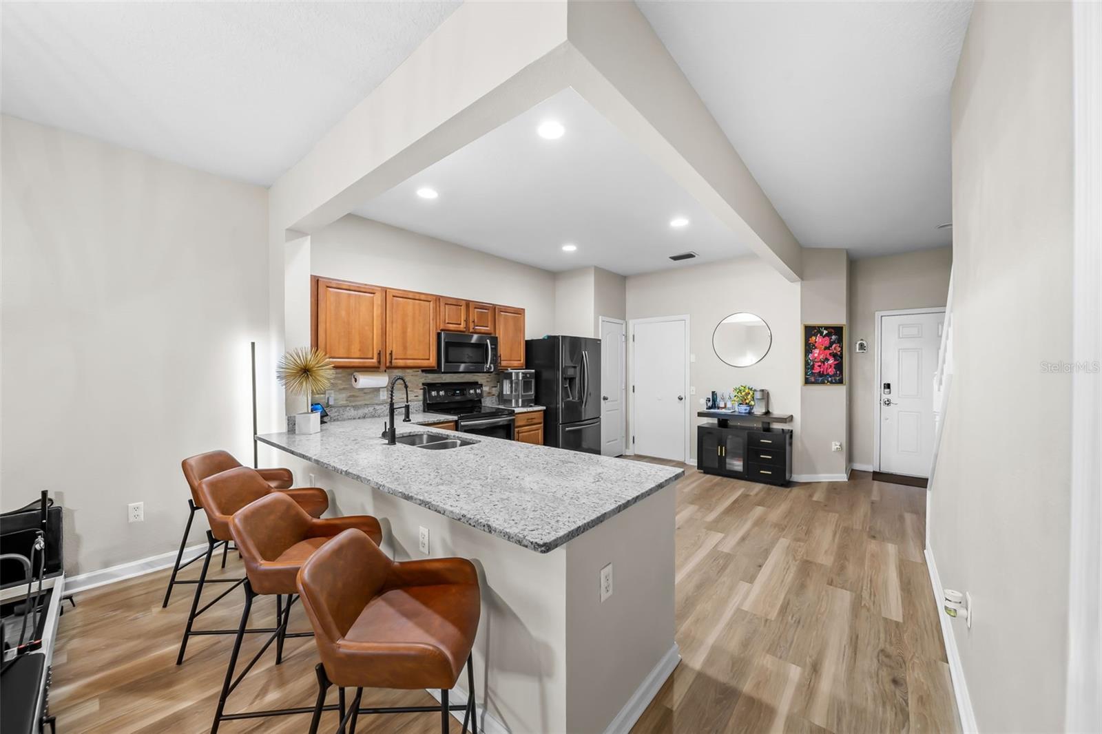 Kitchen with bar area