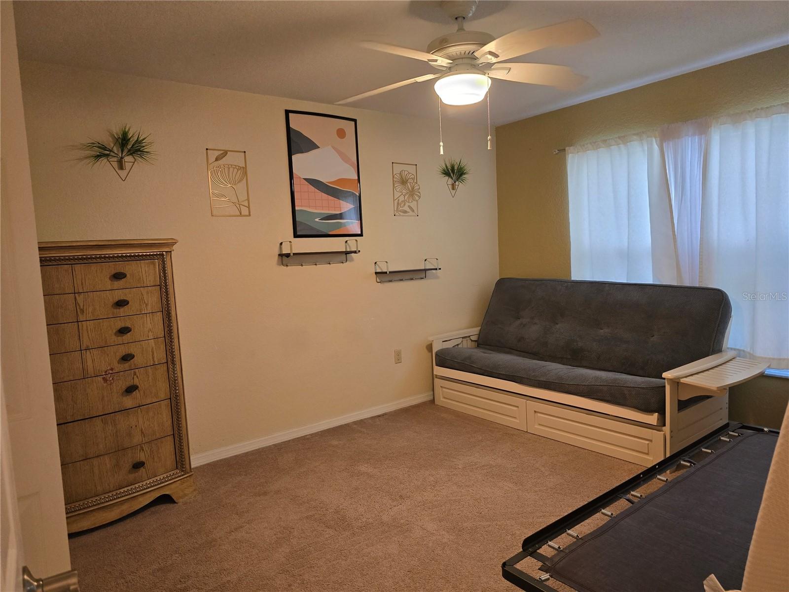 2nd bedroom