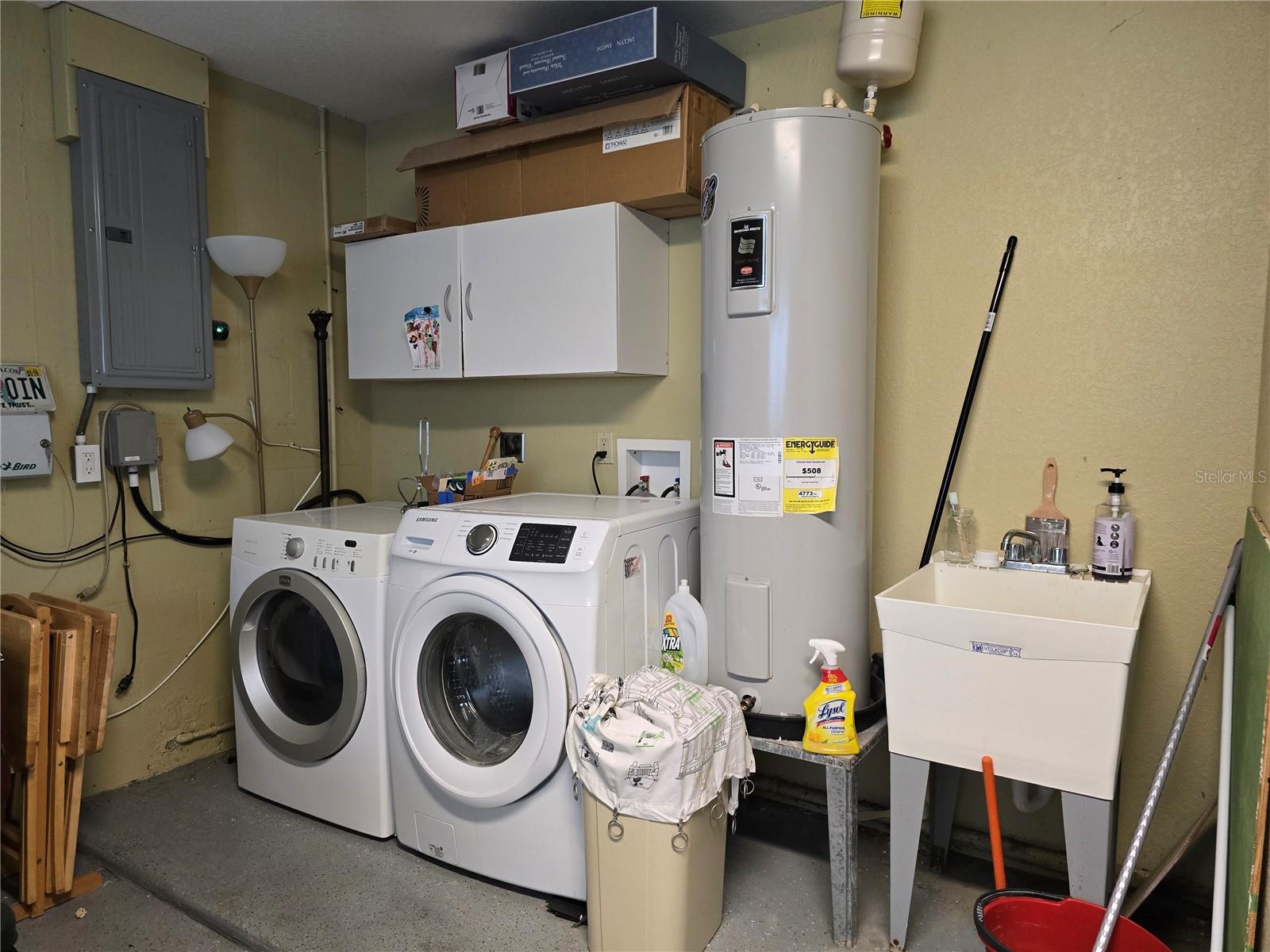 Closer view of garage laundry area