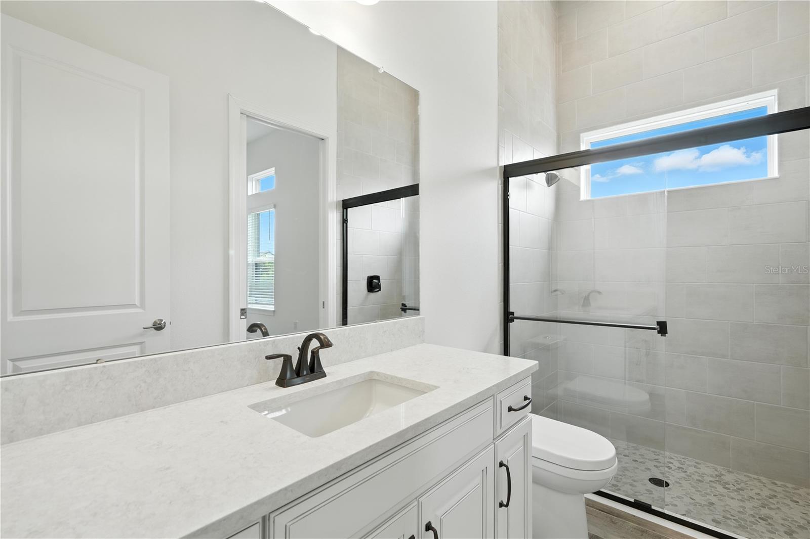 EnSuite Bath 2