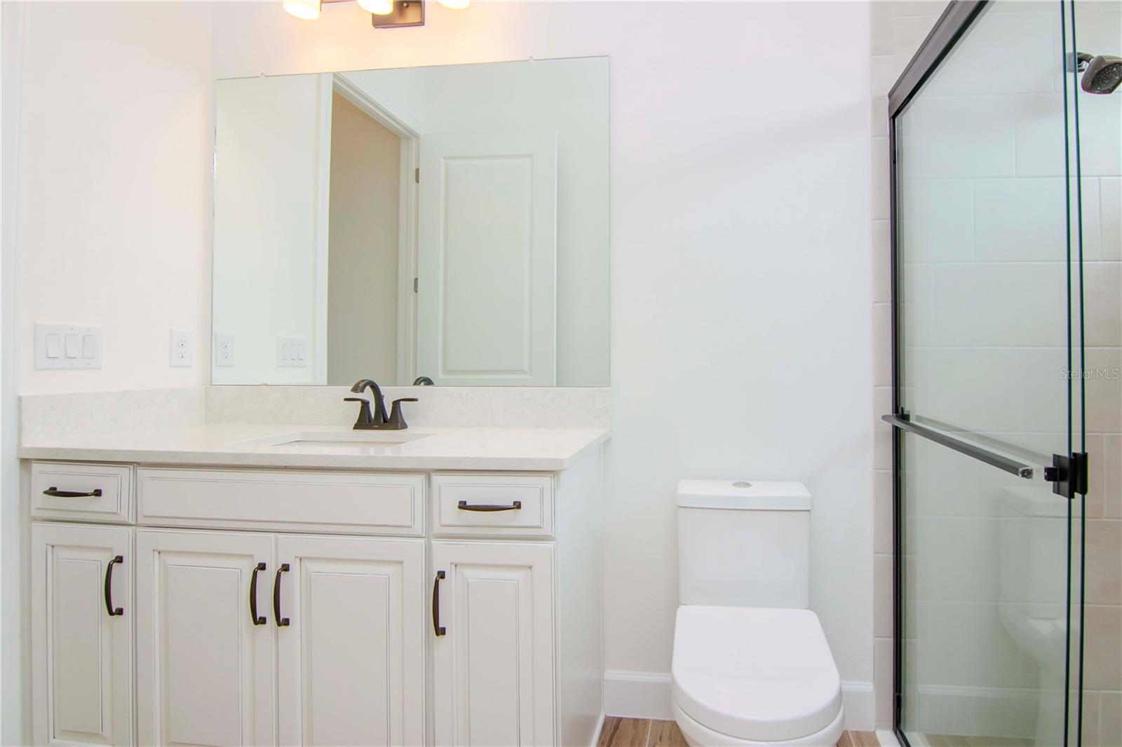 EnSuite Bath 2