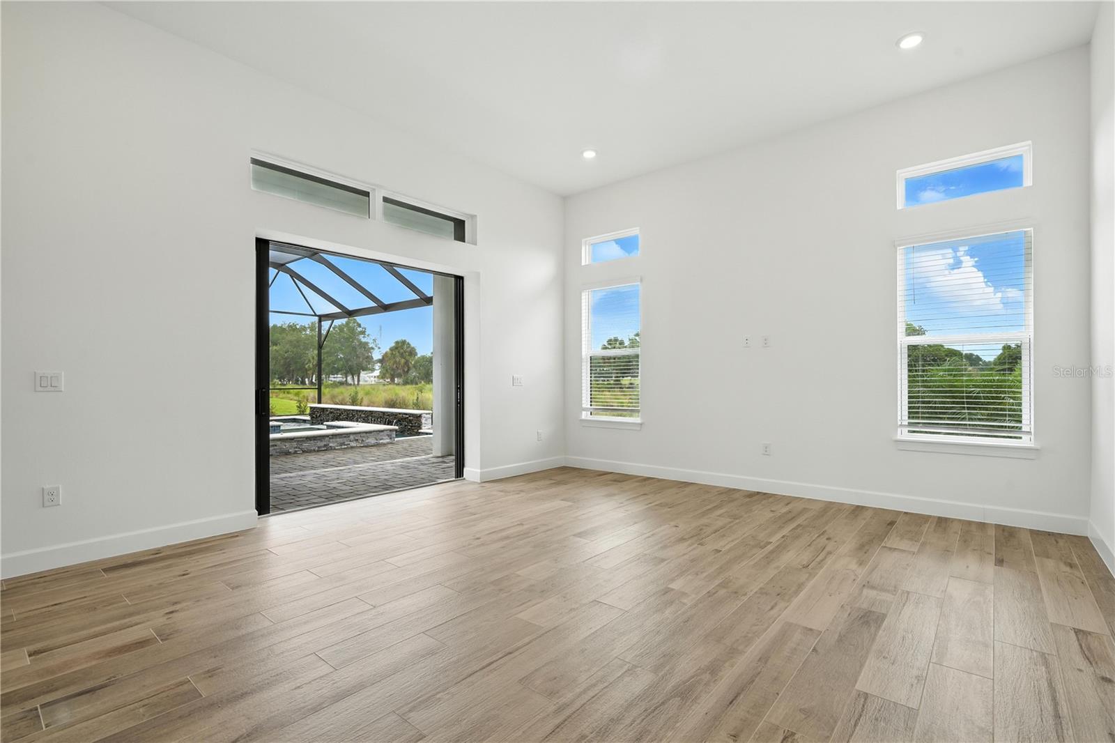 Bonus Room open to Outdoors