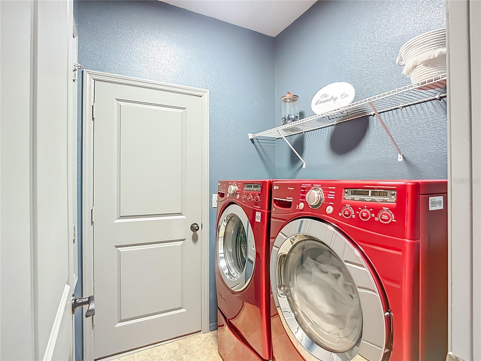 Washer and Dryer are staying!