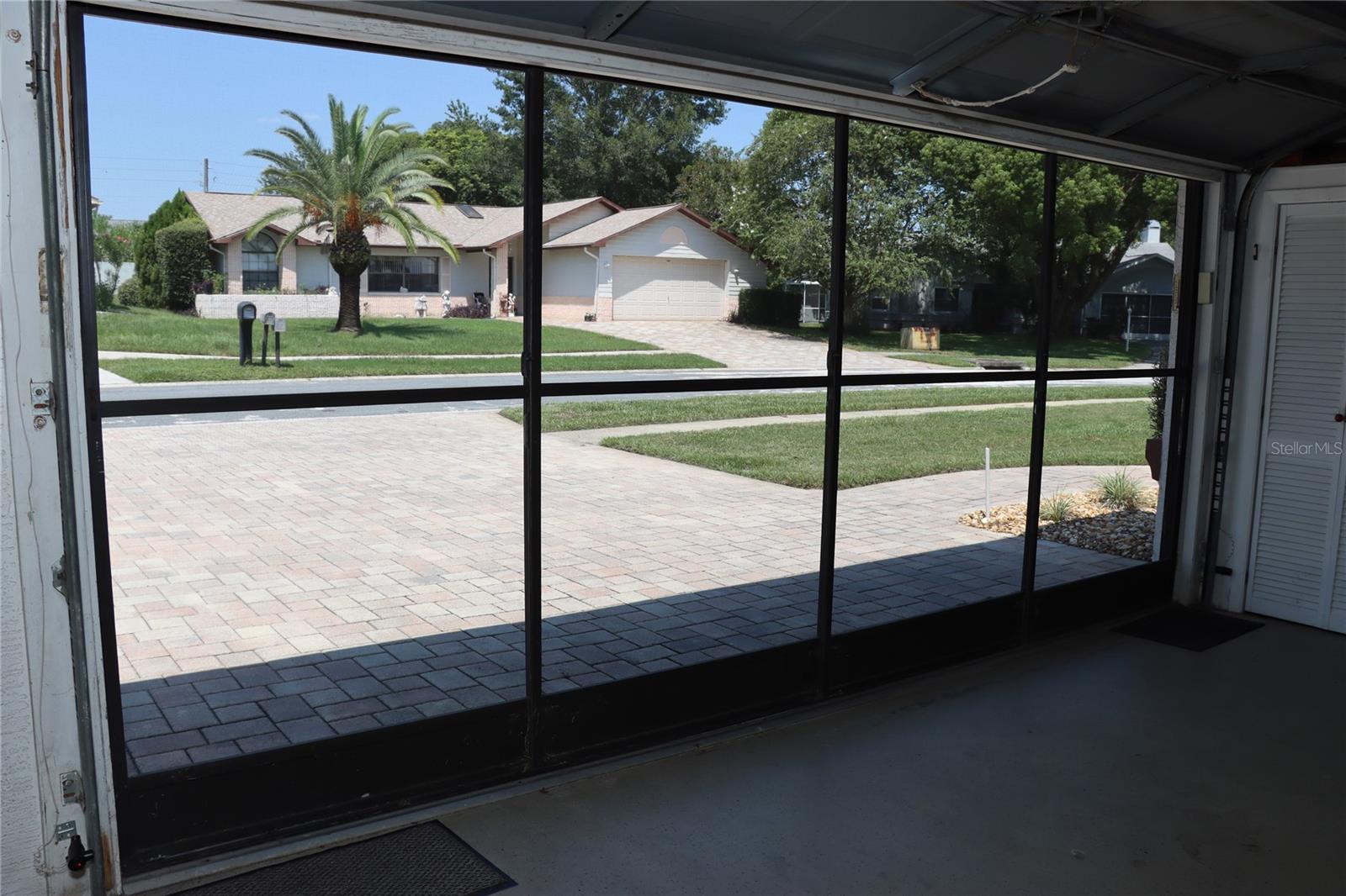 garage screen