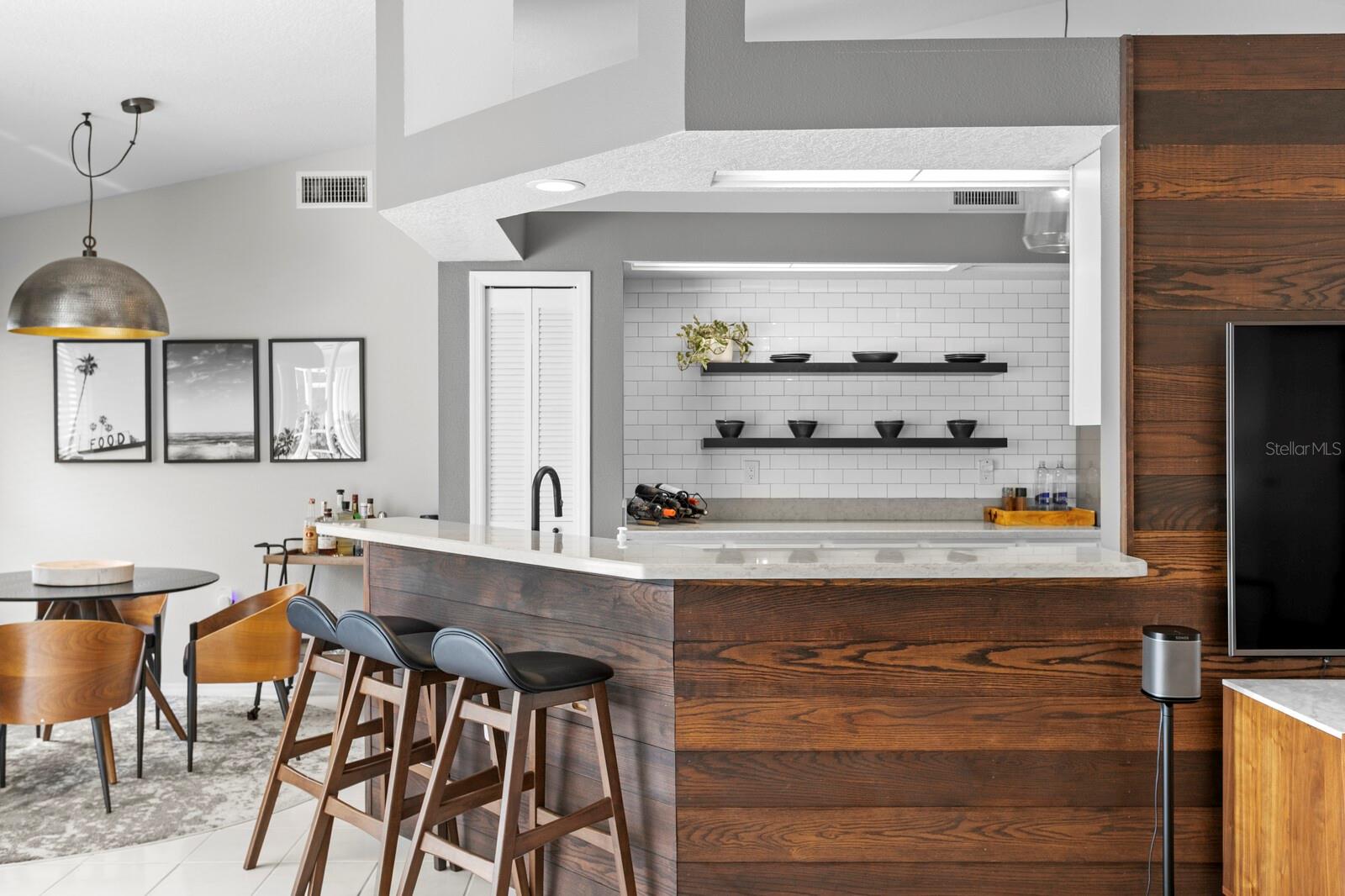 Kitchen and breakfast nook