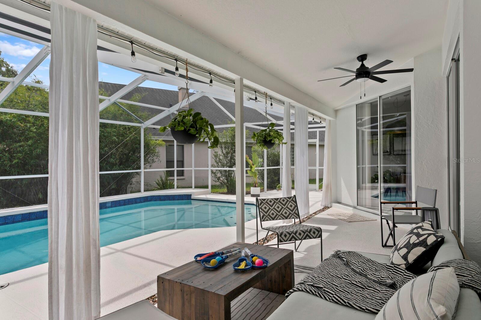 Lanai & Pool